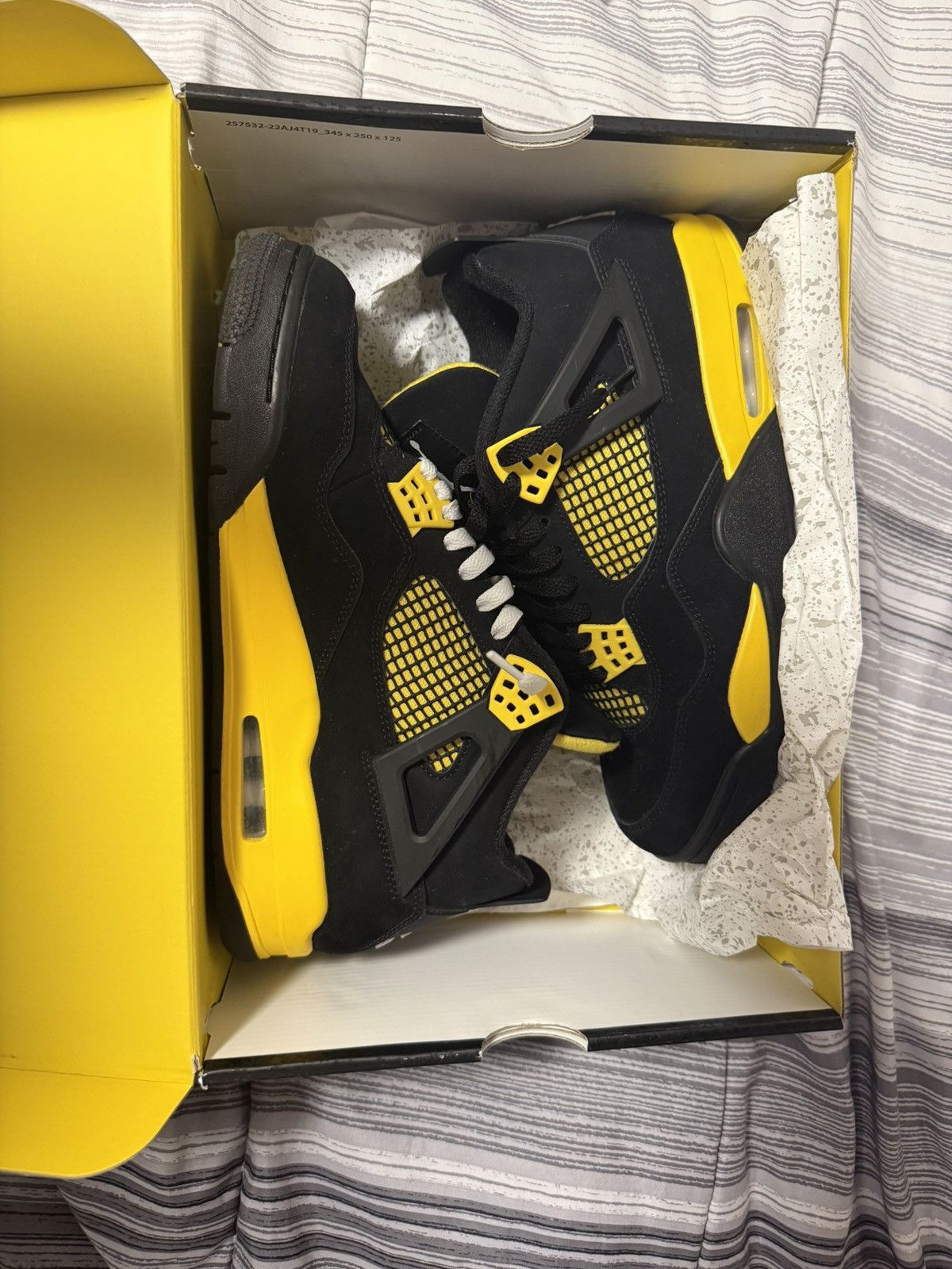 Jordan Brand Jordan 4 Thunder Size US 10 / EU 43 - 6 Thumbnail