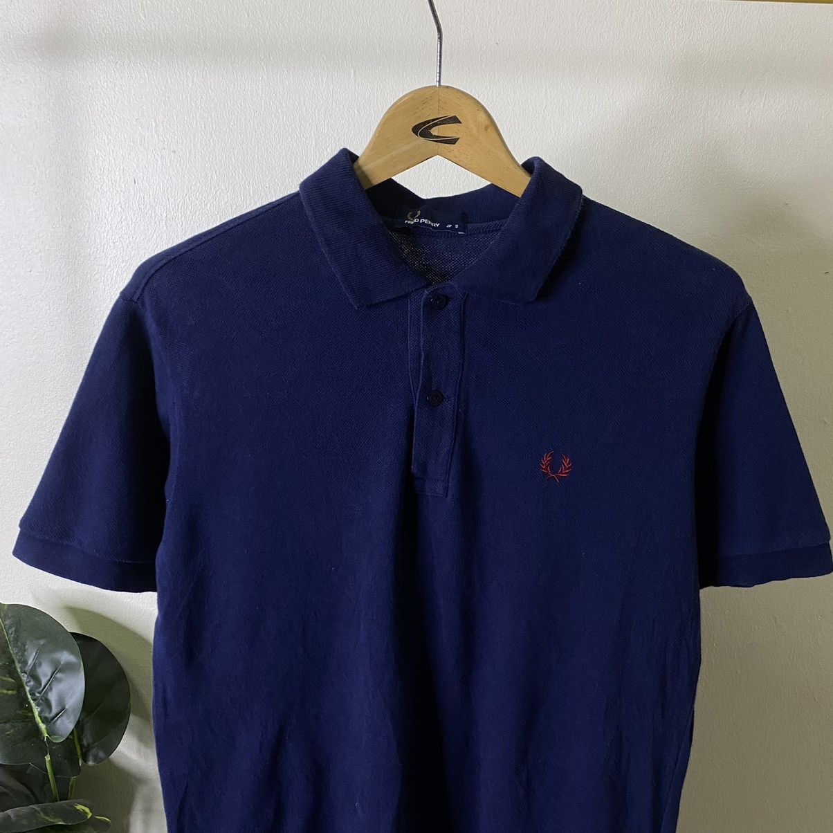 Fred Perry Fred Perry Polo T Shirt Nice Design Size US S / EU 44-46 / 1 - 2 Thumbnail