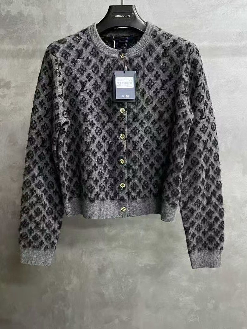 Louis Vuitton Louis Vuitton Monogram Cardigan Size XS Size XS / US 0-2 / IT 36-38 - 1 Thumbnail