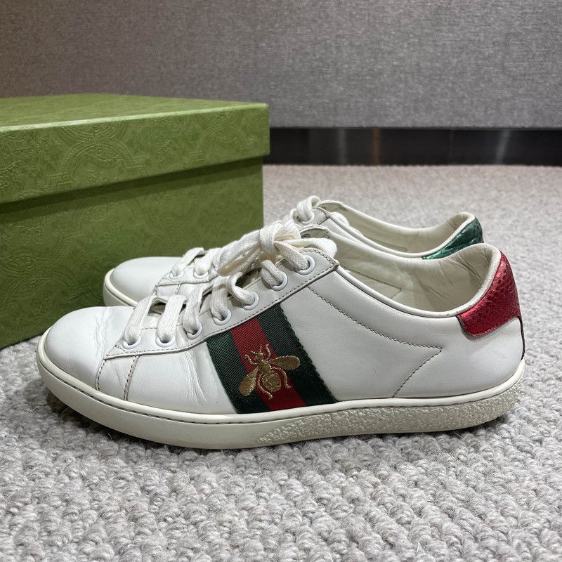 Gucci Gucci Ace Embroidered Fashion Sneakers for Women 0079 Size US 5 / IT 35 - 1 Thumbnail