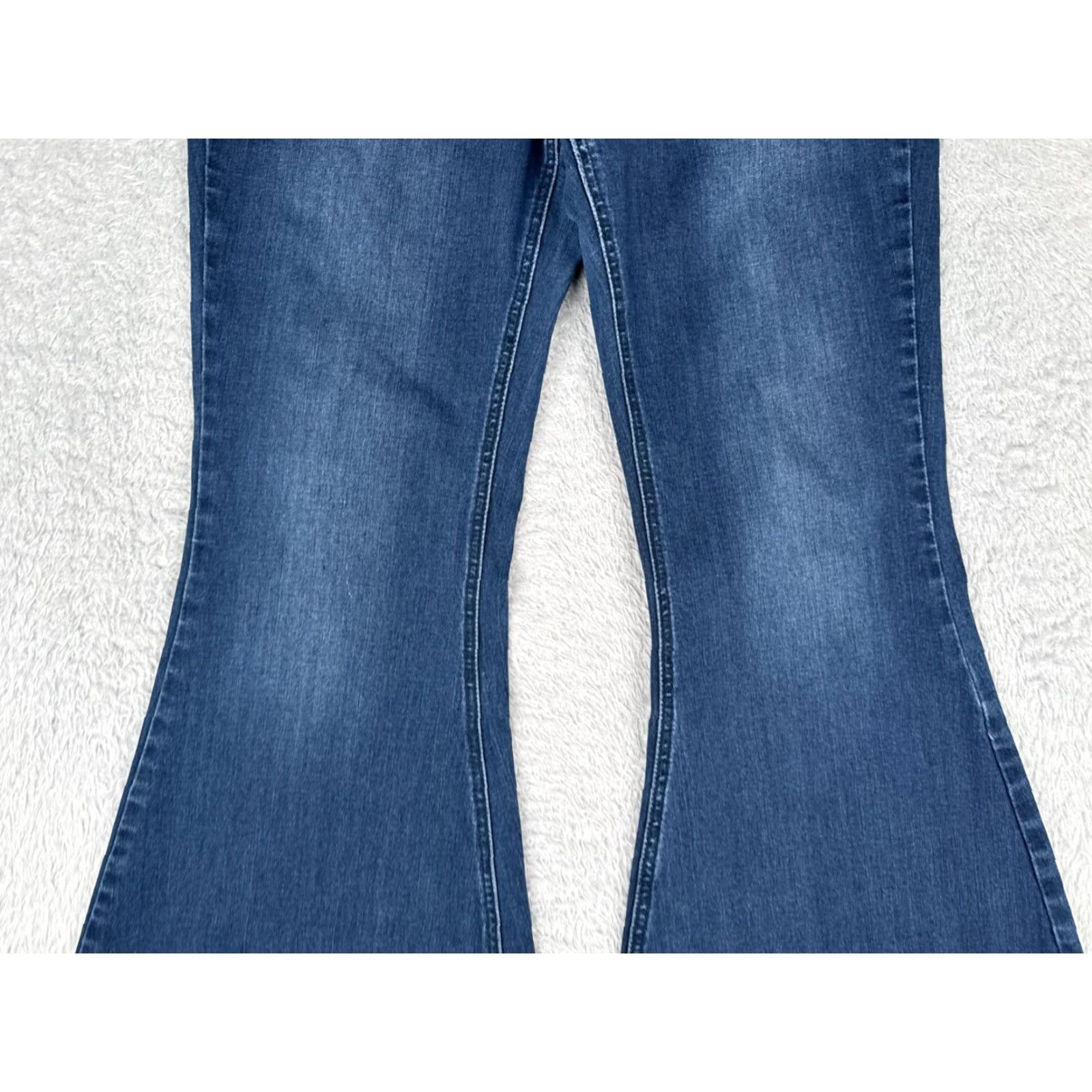Vintage Jeans Women 30 Blue Denim Wide Flare Cotton Tri-Blend Mid RIse 30x31 Size 30" / US 8 / IT 44 - 3 Thumbnail