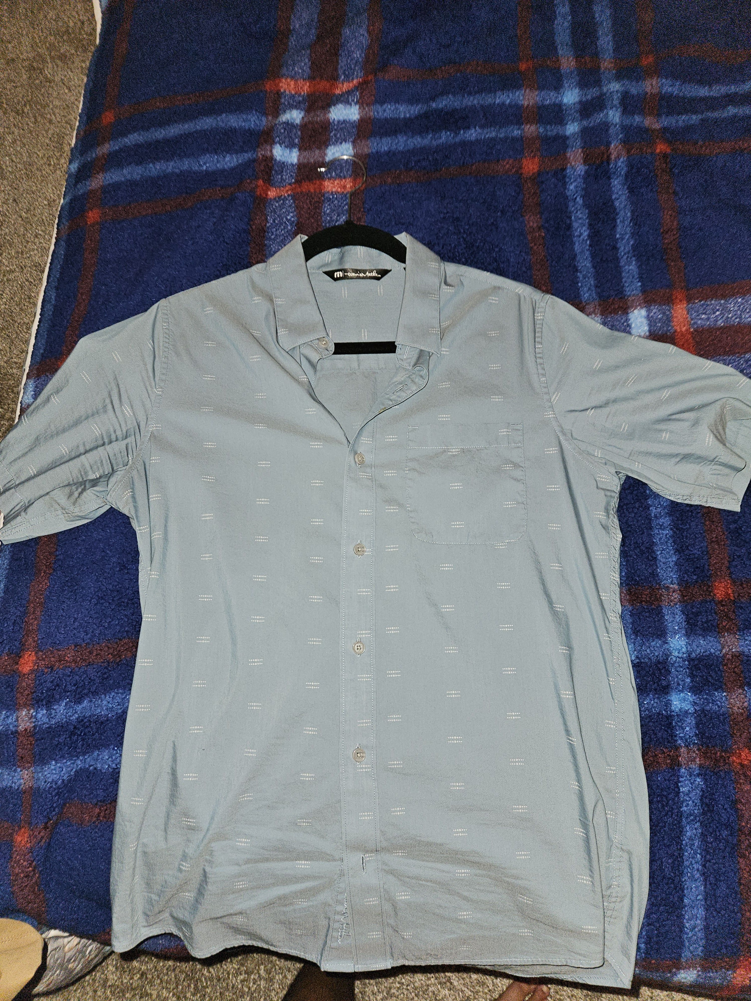TravisMathew Light Blue Button Down (Short Sleeve) Size US S / EU 44-46 / 1 - 1 Preview