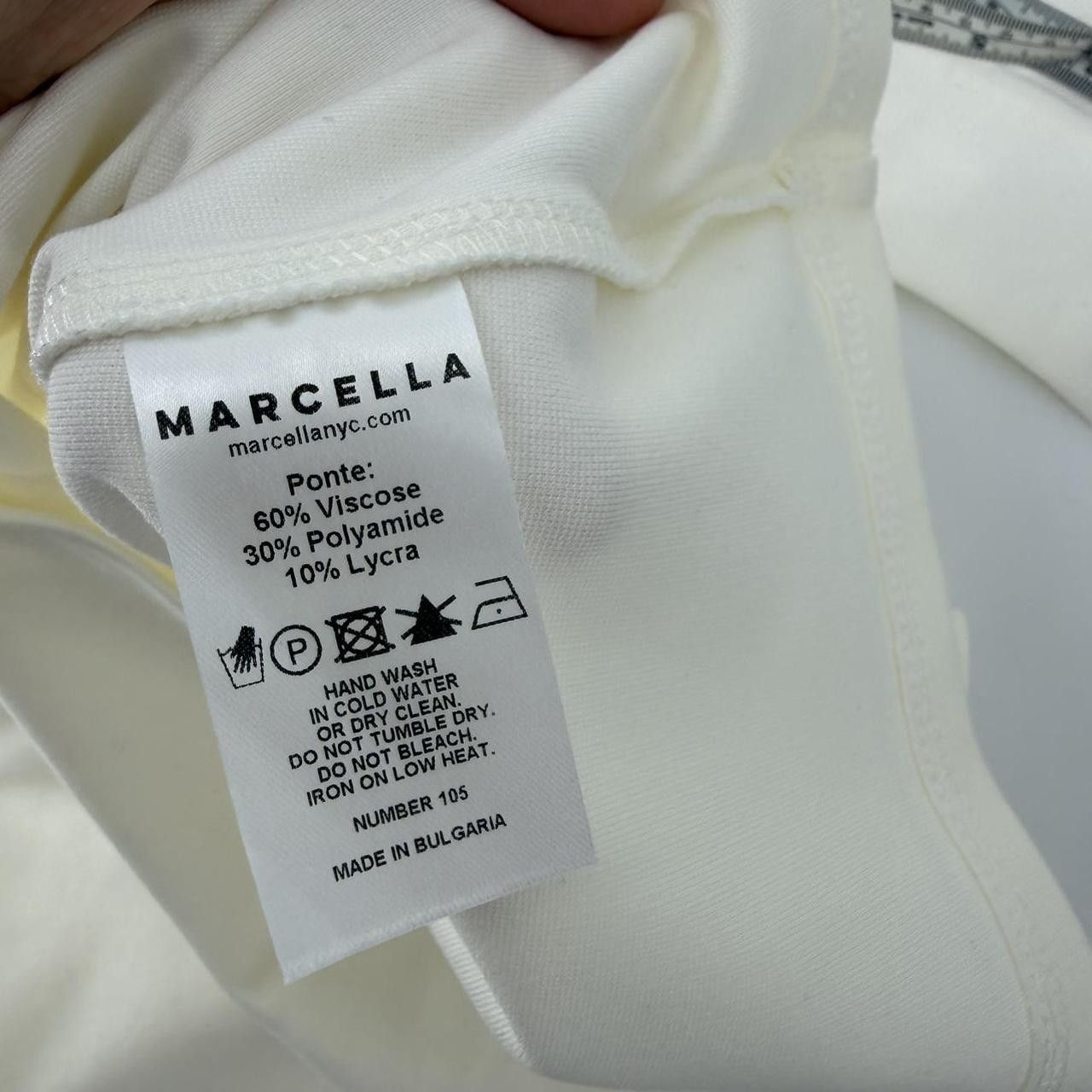 The Unbranded Brand Marcella Manhattan One Shoulder White Size S / US 4 / IT 40 - 7 Thumbnail