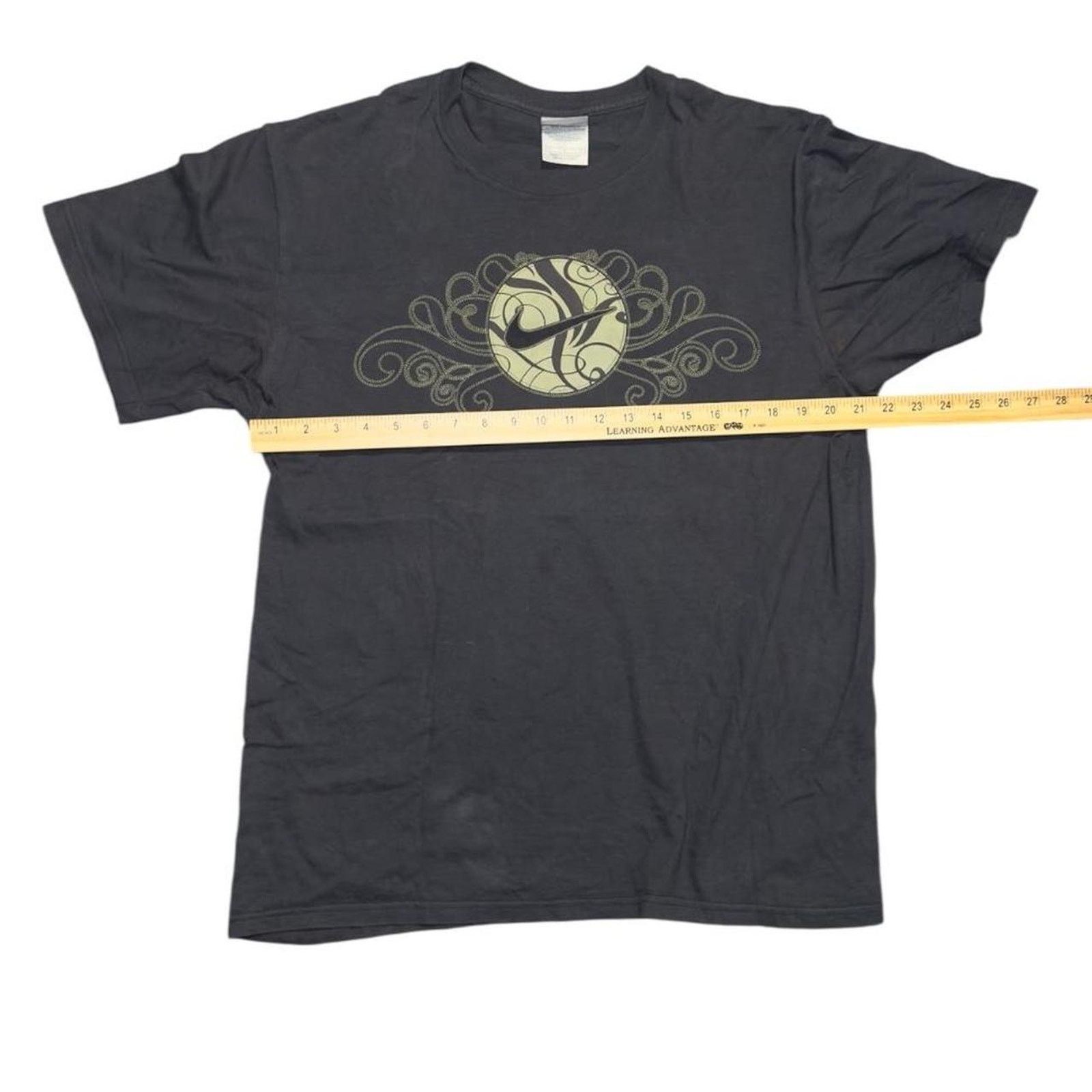 Nike Nike volleyball graphic tee Size US L / EU 52-54 / 3 - 7 Thumbnail