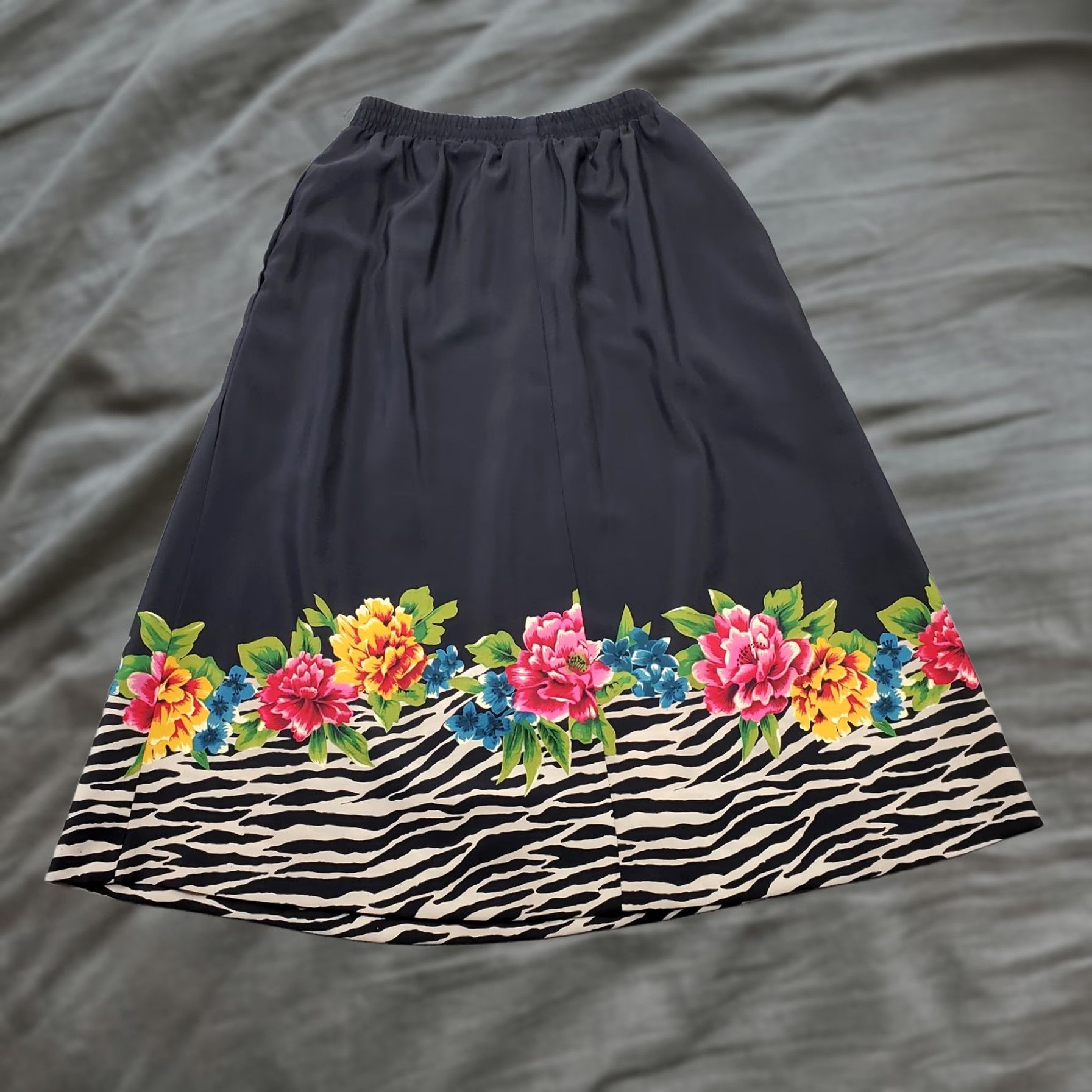 Vintage Maggie Sweet Midi Skirt Women S Multi Floral Print Elastic Waist Stretchable Size 28" / US 6 / IT 42 - 1 Thumbnail