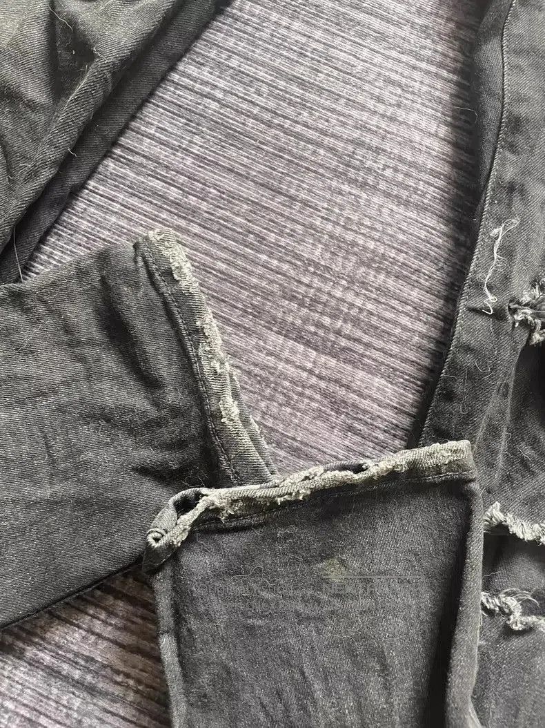 Saint Laurent Paris Saint Laurent Distressed Denim Jeans . Size US 31 - 4 Thumbnail