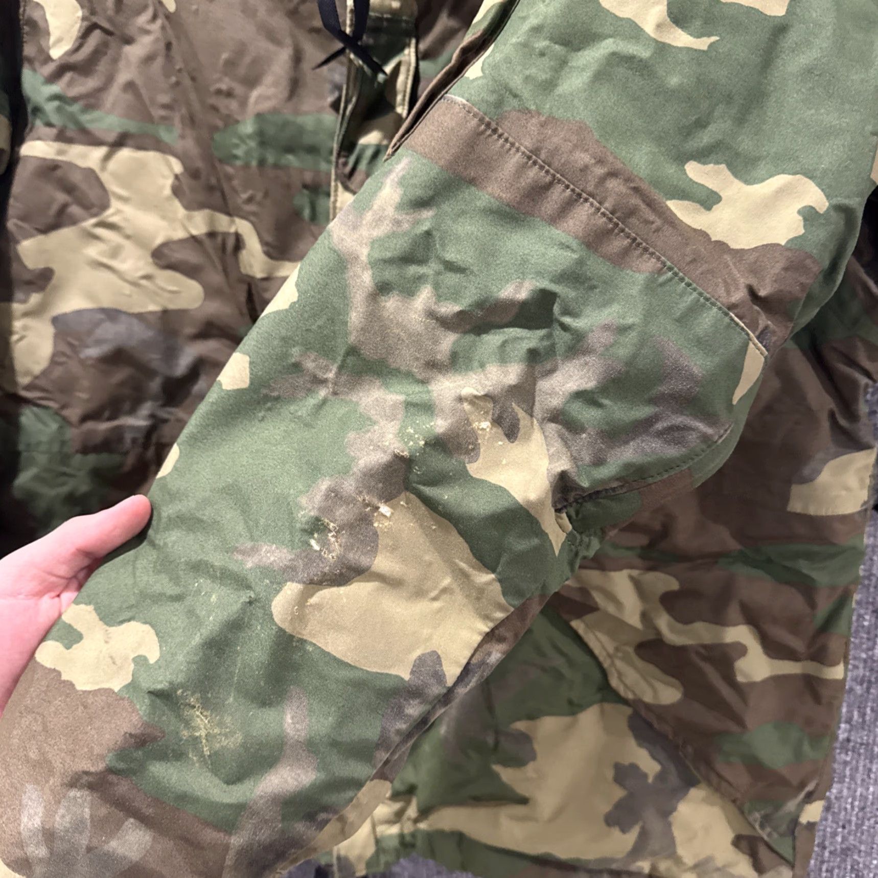 Vintage VINTAGE U.S. Military Parka Jacket CAMOUFLAGE Short Medium Damaged Men's NYLON Camo Parka Short Damaged Size US 31 - 5 Thumbnail
