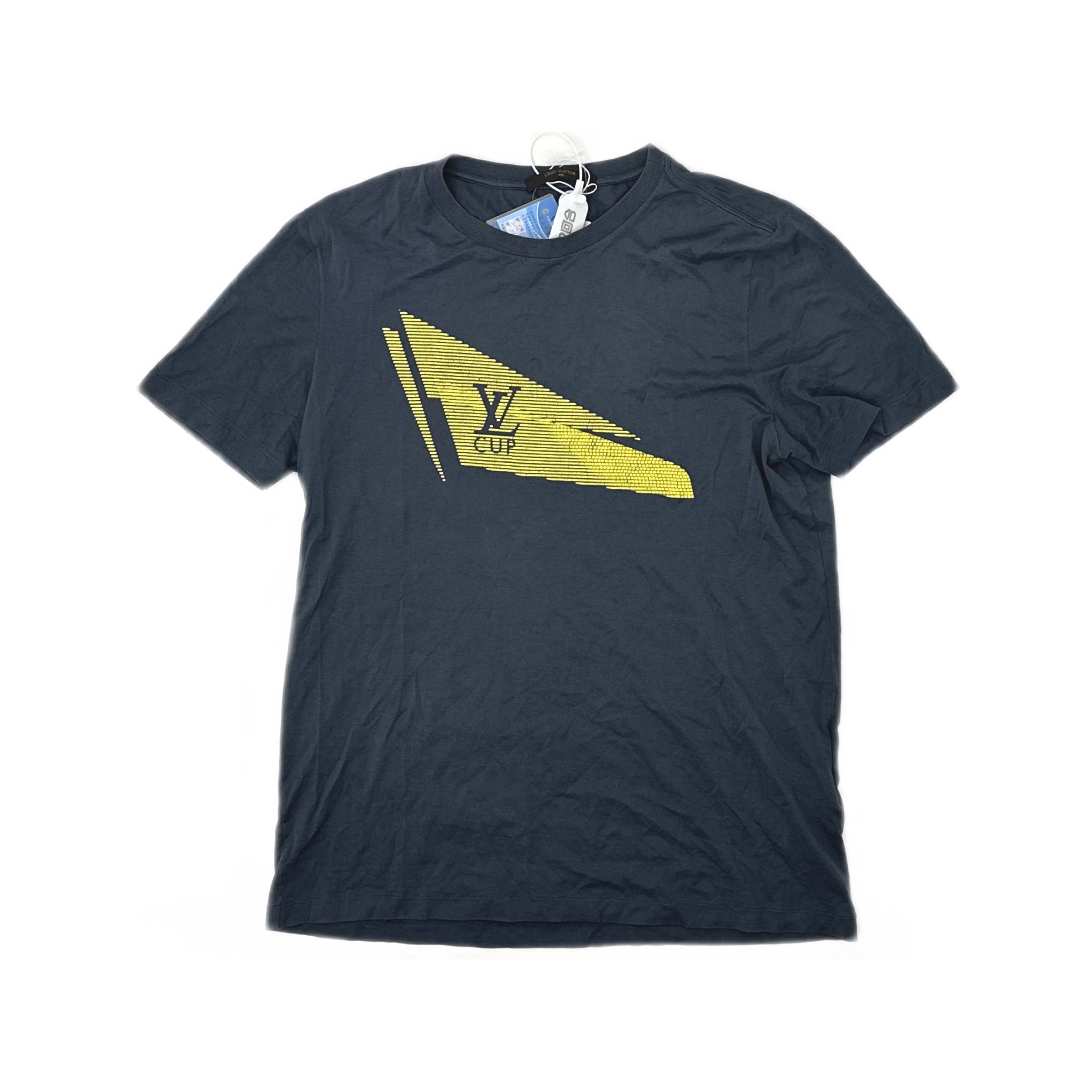 Louis Vuitton Louis Vuitton LV Cup Graphic T-Shirt Size M Size US M / EU 48-50 / 2 - 1 Thumbnail
