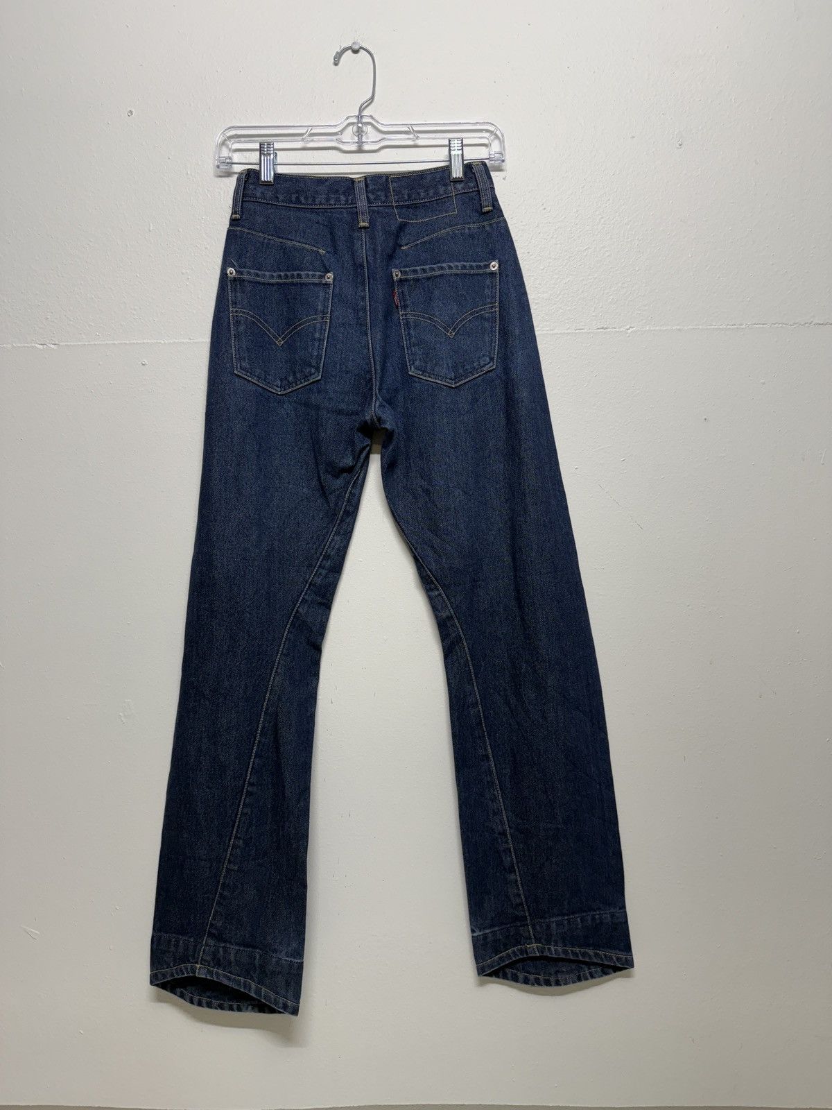 Levi's Rare Vintage Levi's Engineered HK Twisted Jeans W25/29 Size 25" / US 0 / IT 36 - 2 Thumbnail
