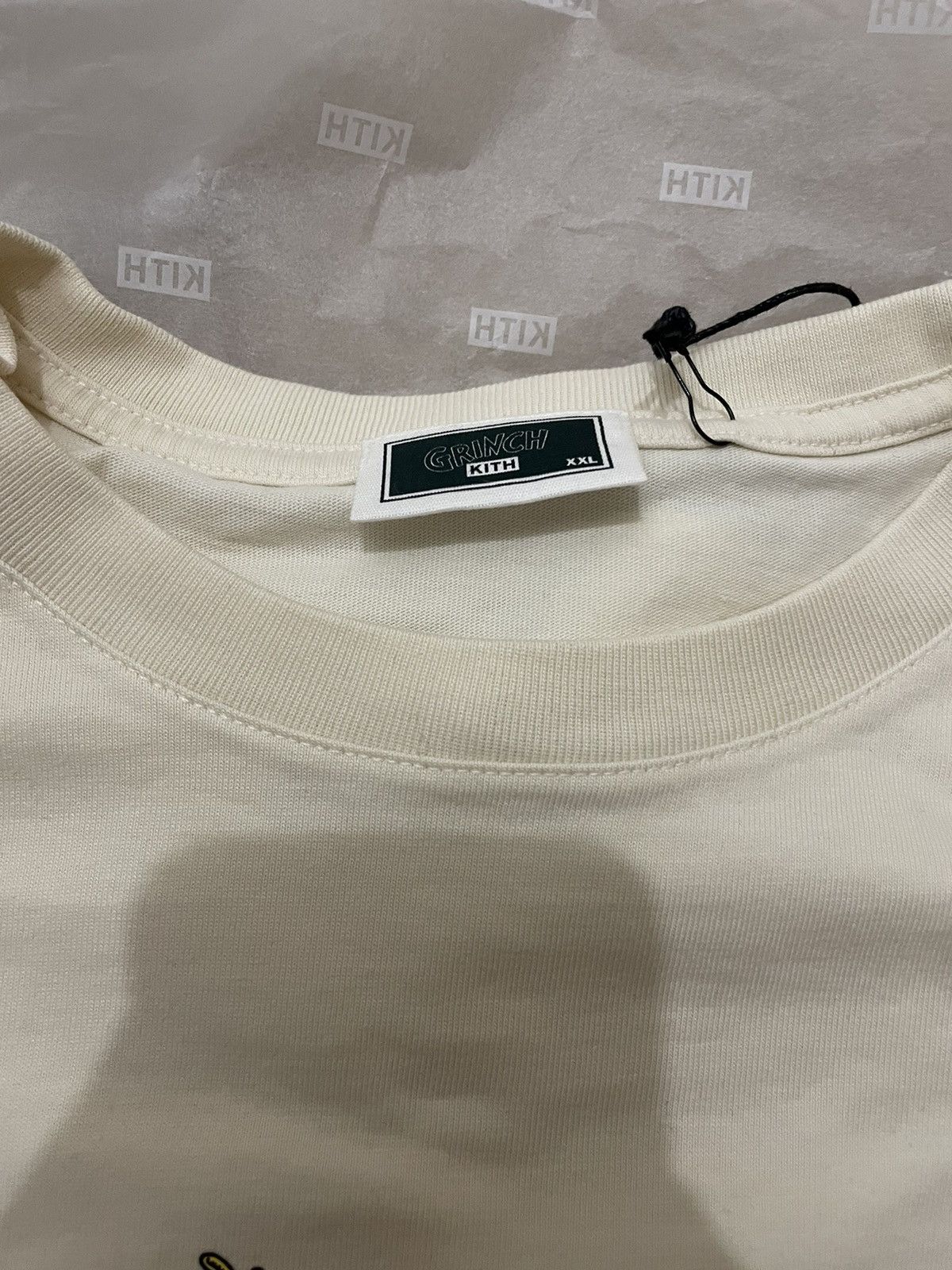 Kith Kith For The Grinch Max Serif Tee size XXL brand new in Size US XXL / EU 58 / 5 - 3 Thumbnail