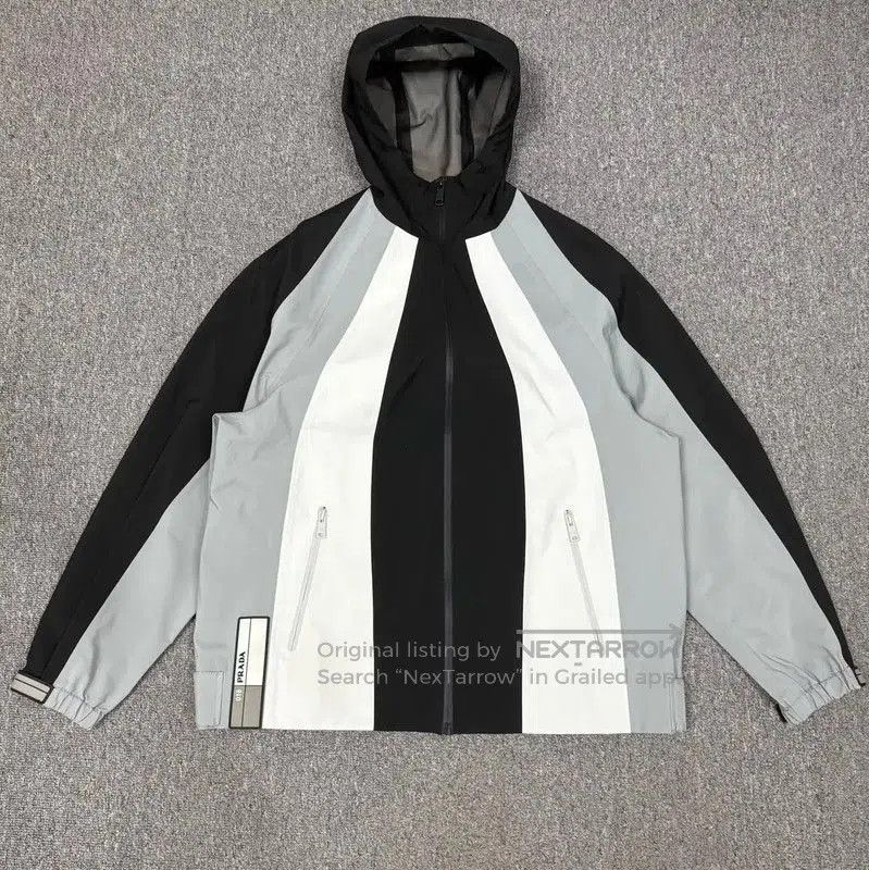 Prada Prada Color-Blocked Men's Jacket. Size US S / EU 44-46 / 1 - 1 Thumbnail