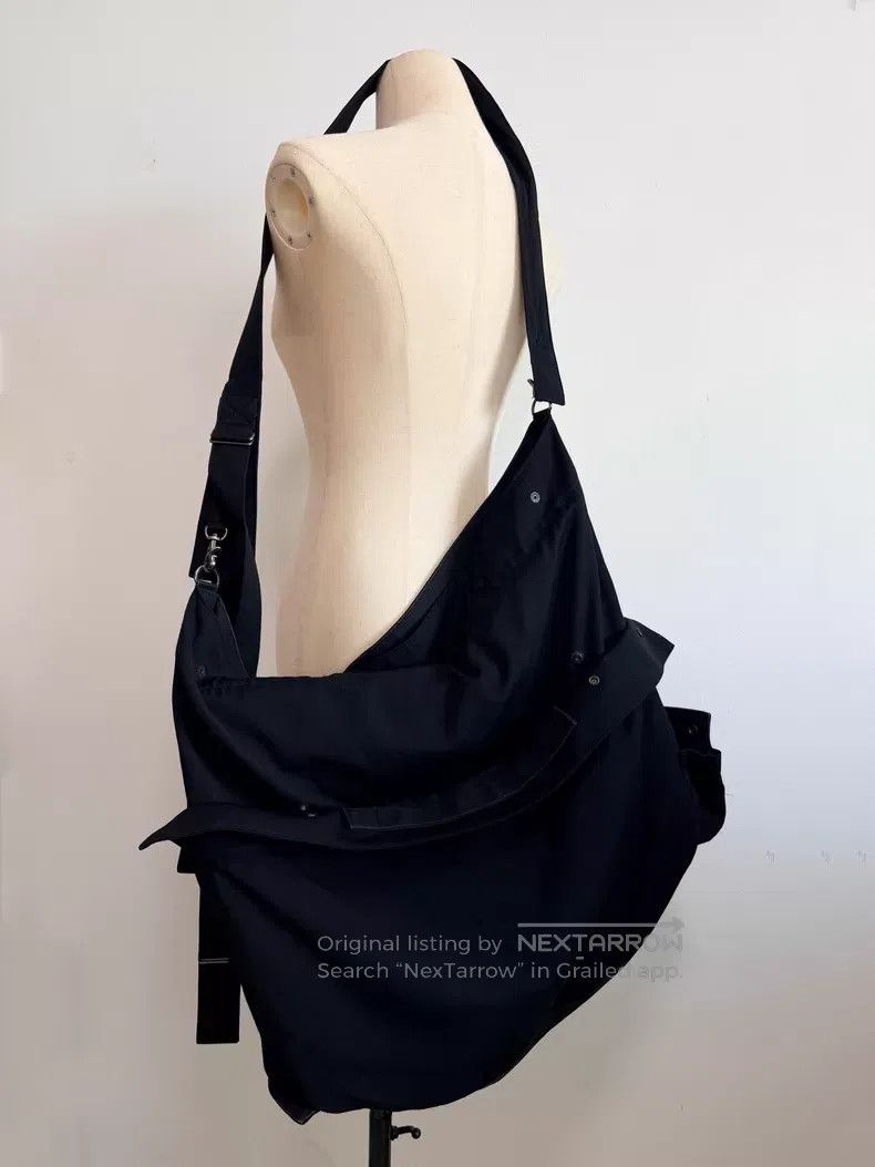 Yohji Yamamoto Yohji Yamamoto Crossbody bag with structured design and si Size ONE SIZE - 2 Thumbnail