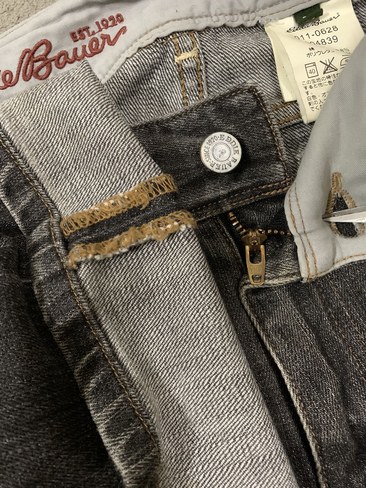 Eddie Bauer Vintage Y2K Eddie Bauer Faded Washed Flare Bootcut Jeans Size US 33 - 4 Thumbnail