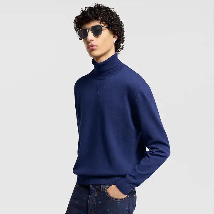 Louis Vuitton LV Embossed Cashmere Turtle Neck Size US M / EU 48-50 / 2 - 2 Thumbnail