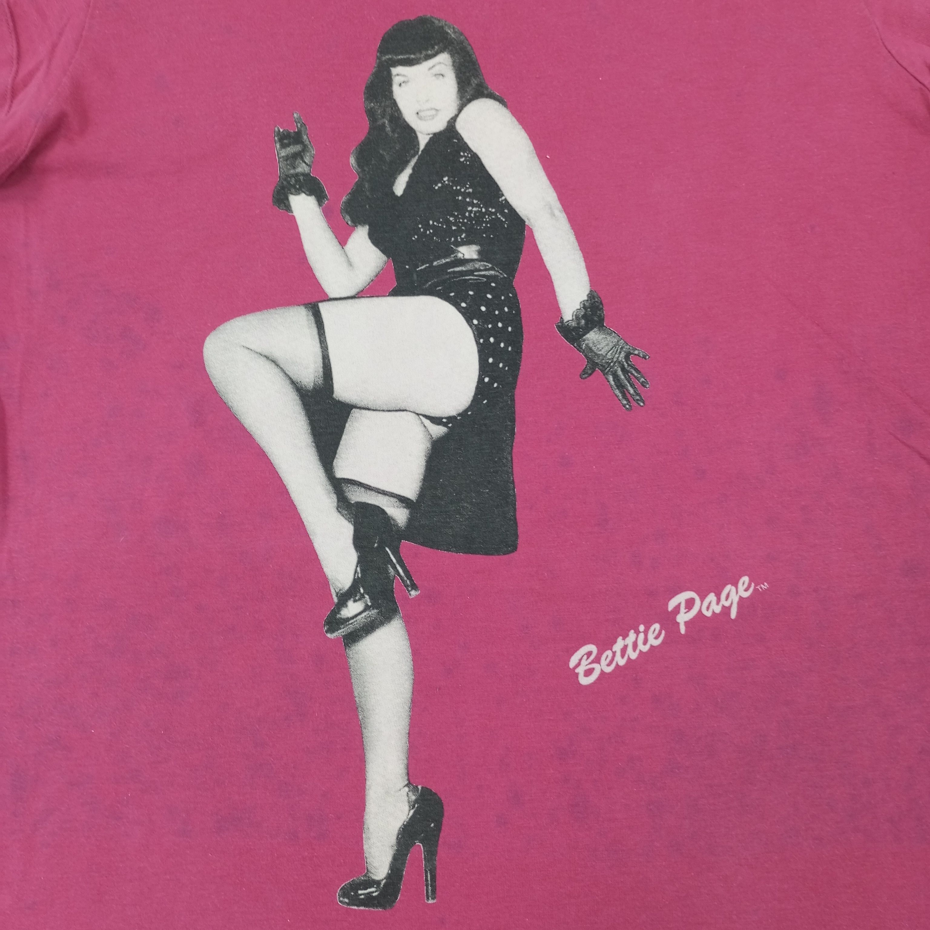 Hysteric Glamour Hysteric Glamour Bettie Page Japanese Brand Tshirt Fashion Size S / US 4 / IT 40 - 2 Thumbnail