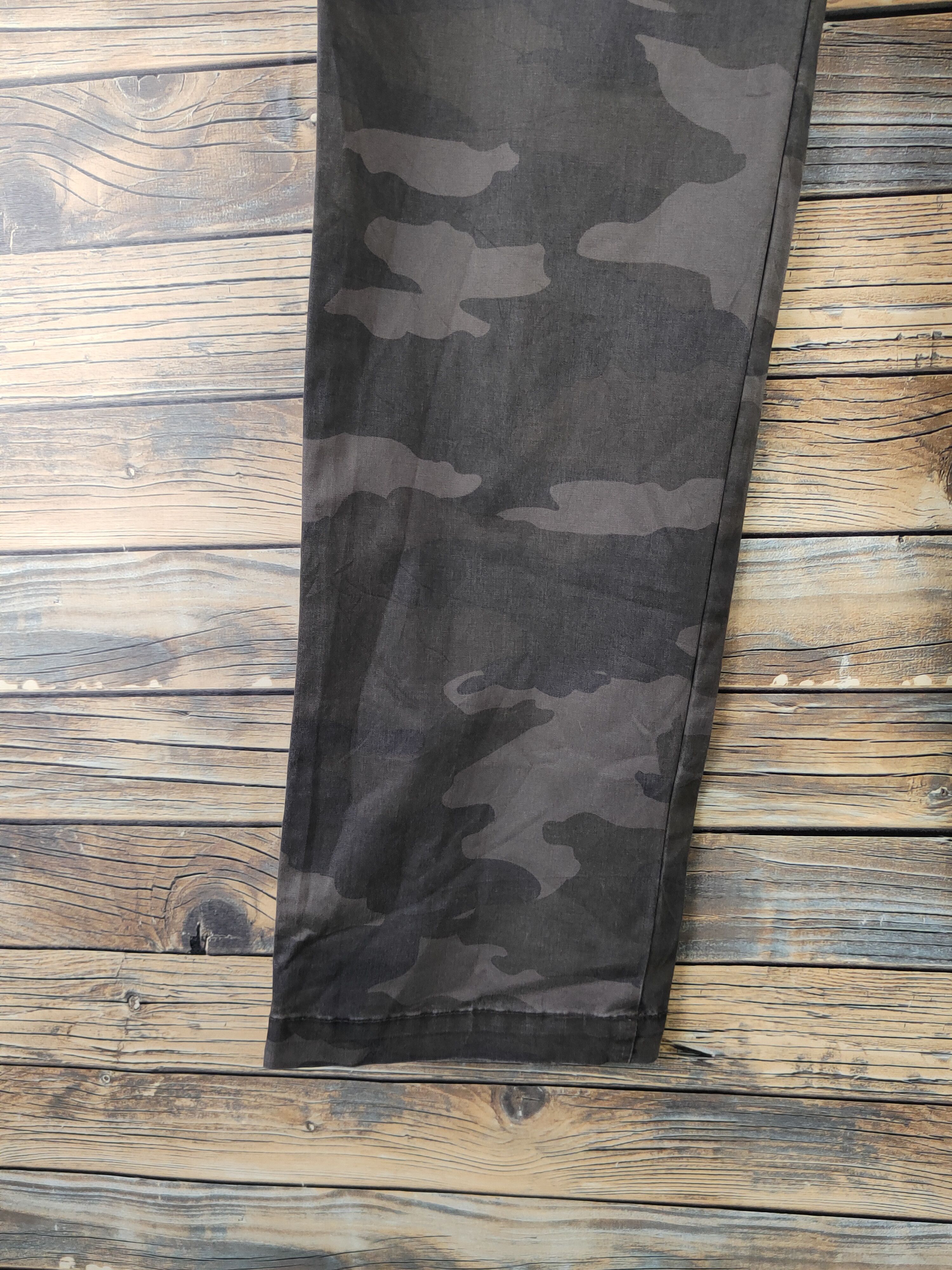 Japanese Brand DLL Uniqlo Camouflage Multipocket Tactical Cargo Pants #117 Size US 31 - 4 Thumbnail