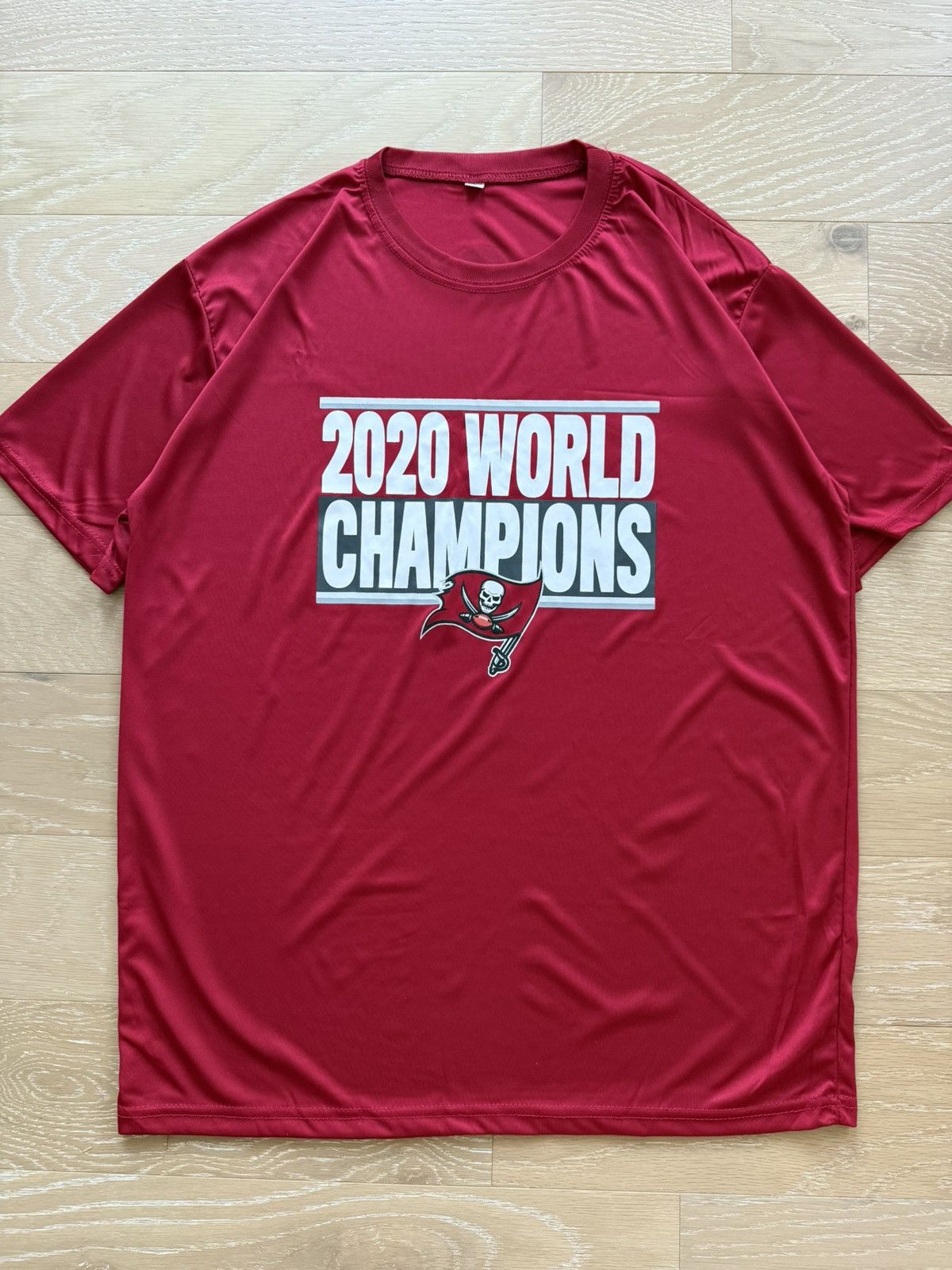 NFL Tampa Bay Buccaneers 2020 World Champions Bucs Shirt Size US XL / EU 56 / 4 - 1 Thumbnail