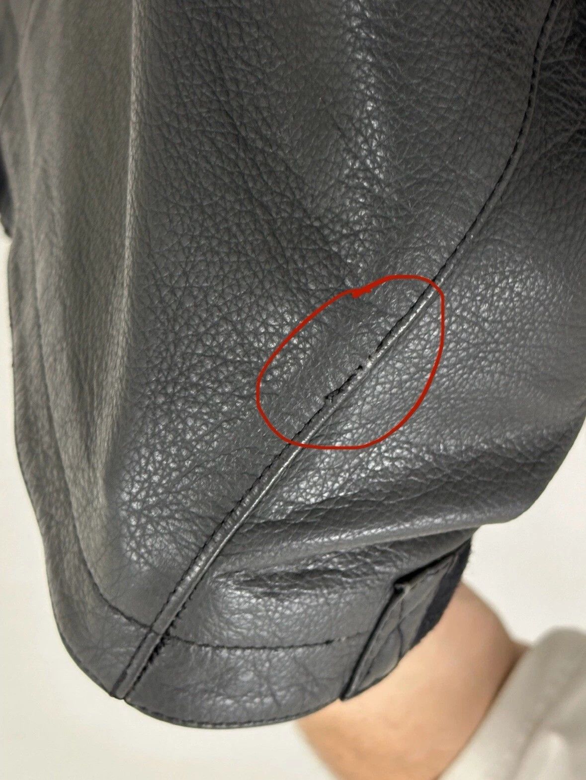 Dainese DAINESE MENS LEATHER MOTO JACKET MOTORCYCLE size 54 Size US L / EU 52-54 / 3 - 11 Thumbnail