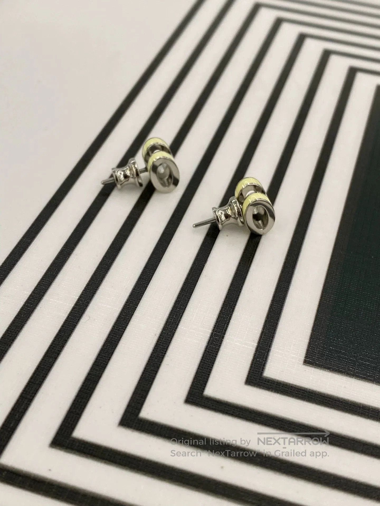 Hermes Hermes Pop H Earrings Yellow Small. Size ONE SIZE - 4 Thumbnail