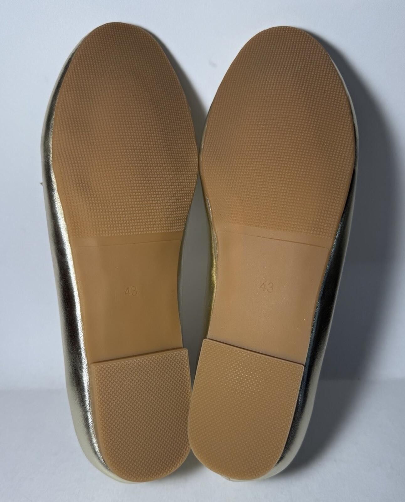 The Unbranded Brand Women's Flat Fashion Loafers Tassels Round Toe Gold Metallic Size US 12 / IT 42 - 5 Thumbnail