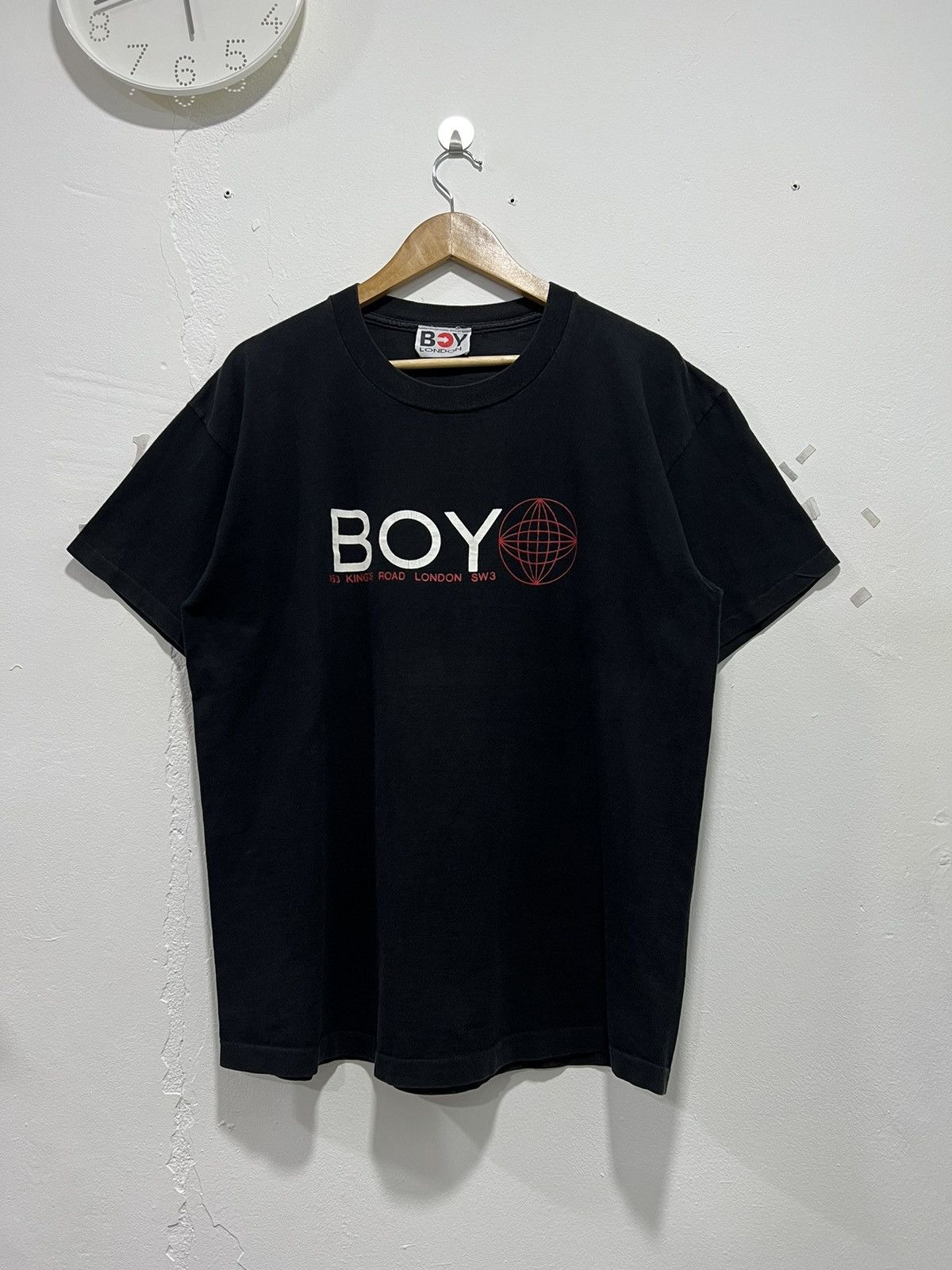 Vintage Vintage 90’s Boy London Crazy Backhit Tshirt Size US XL / EU 56 / 4 - 1 Thumbnail