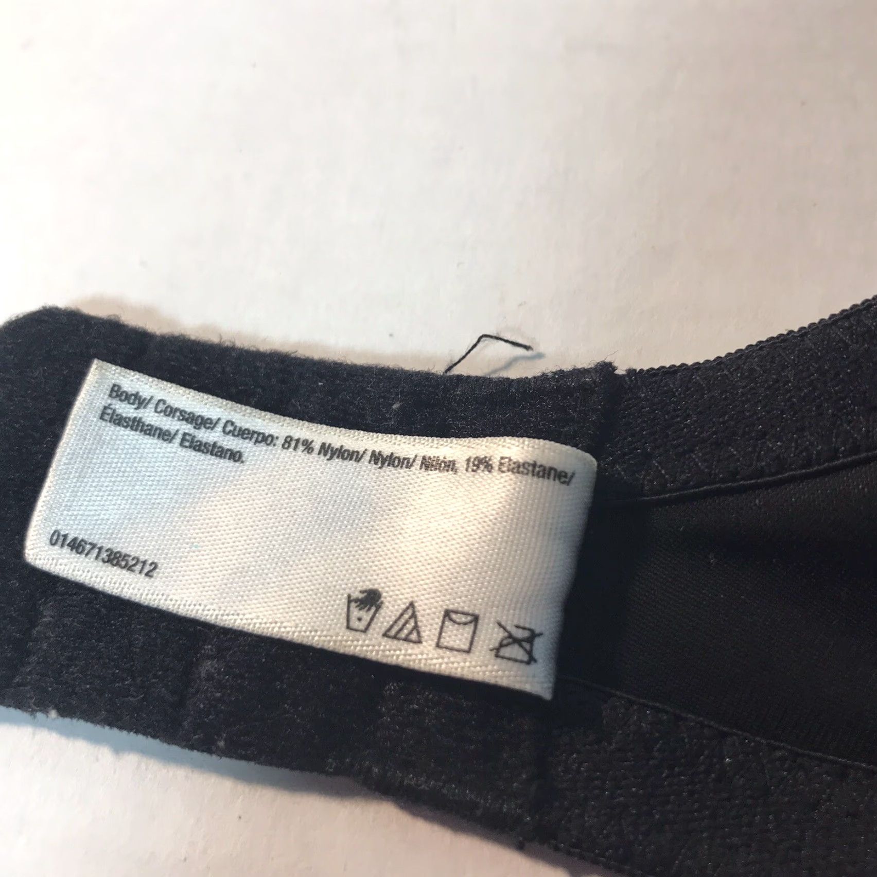 Vintage VINTAGE Maidenform Women's Push Up Bra 34DD Lightly Padded Underwired Black Classic Stretch Size ONE SIZE - 4 Thumbnail