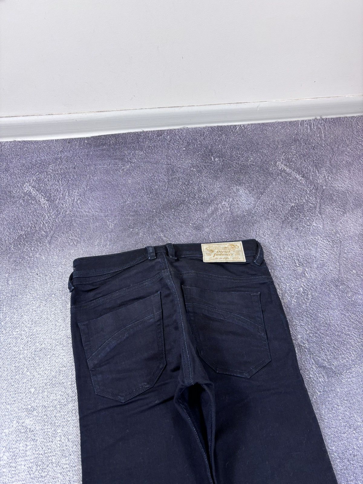 Diesel Diesel Iakop NWT Men’s Regular Slim Tapered Navy Denim Jeans Size US 26 / EU 42 - 16 Thumbnail