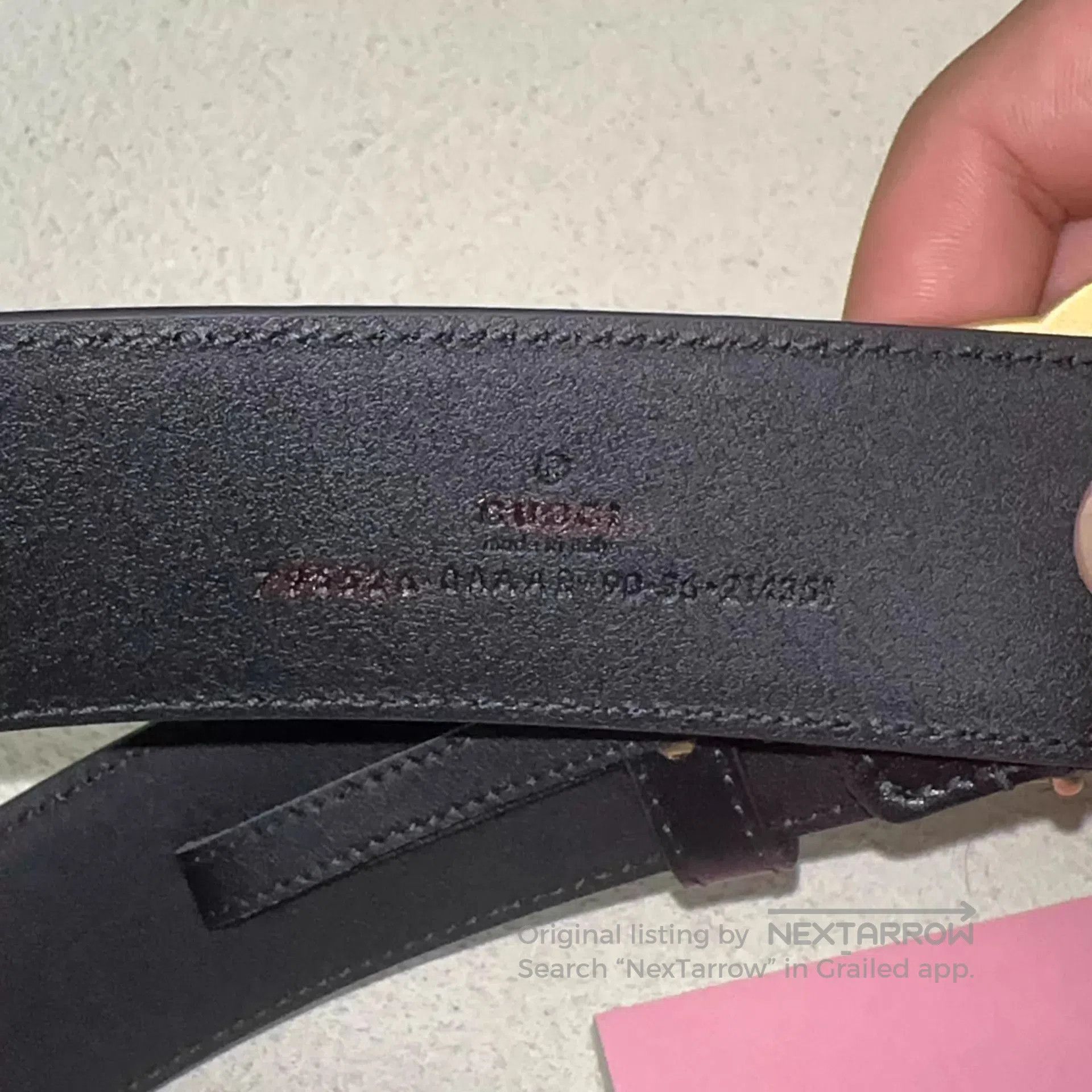 Gucci Black Leather Belt with Gold Interlocking Buckle. Size ONE SIZE - 3 Thumbnail