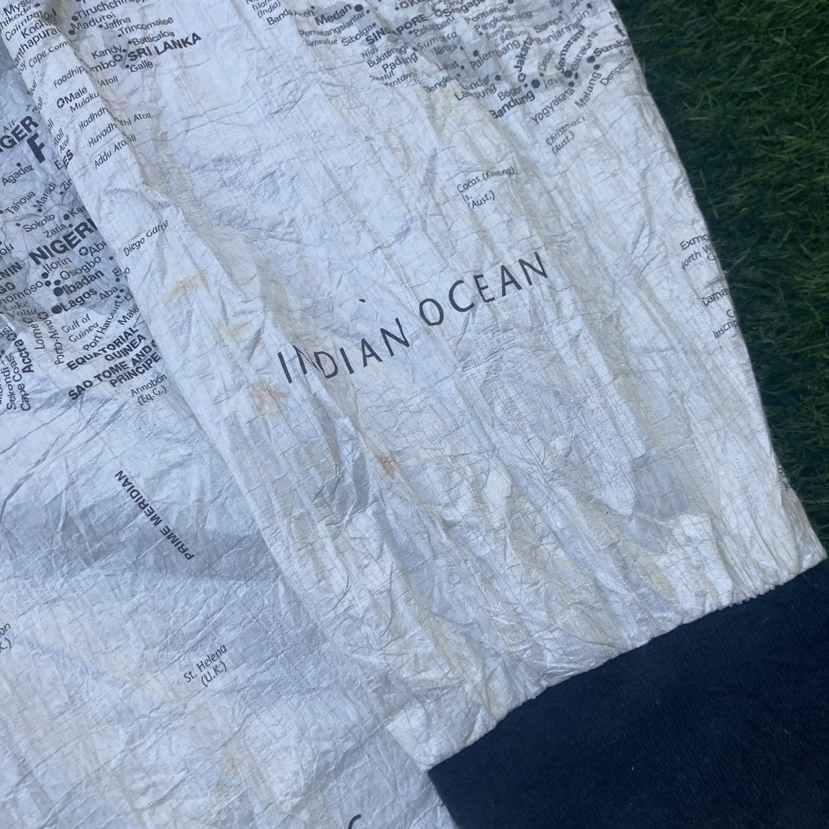 Vintage VINTAGE 90s KURT KOBAIN WORLD MAP JACKET Size US M / EU 48-50 / 2 - 9 Thumbnail