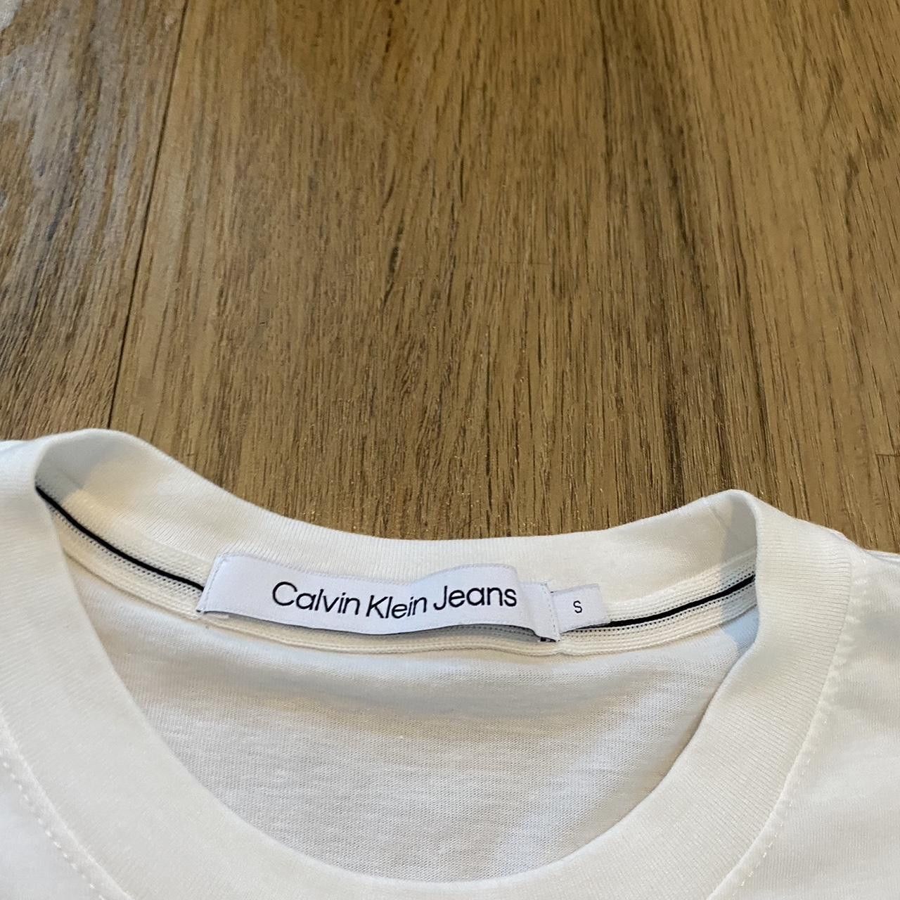 Calvin Klein Calvin Klein Central Logo T-shirt Size US S / EU 44-46 / 1 - 4 Thumbnail