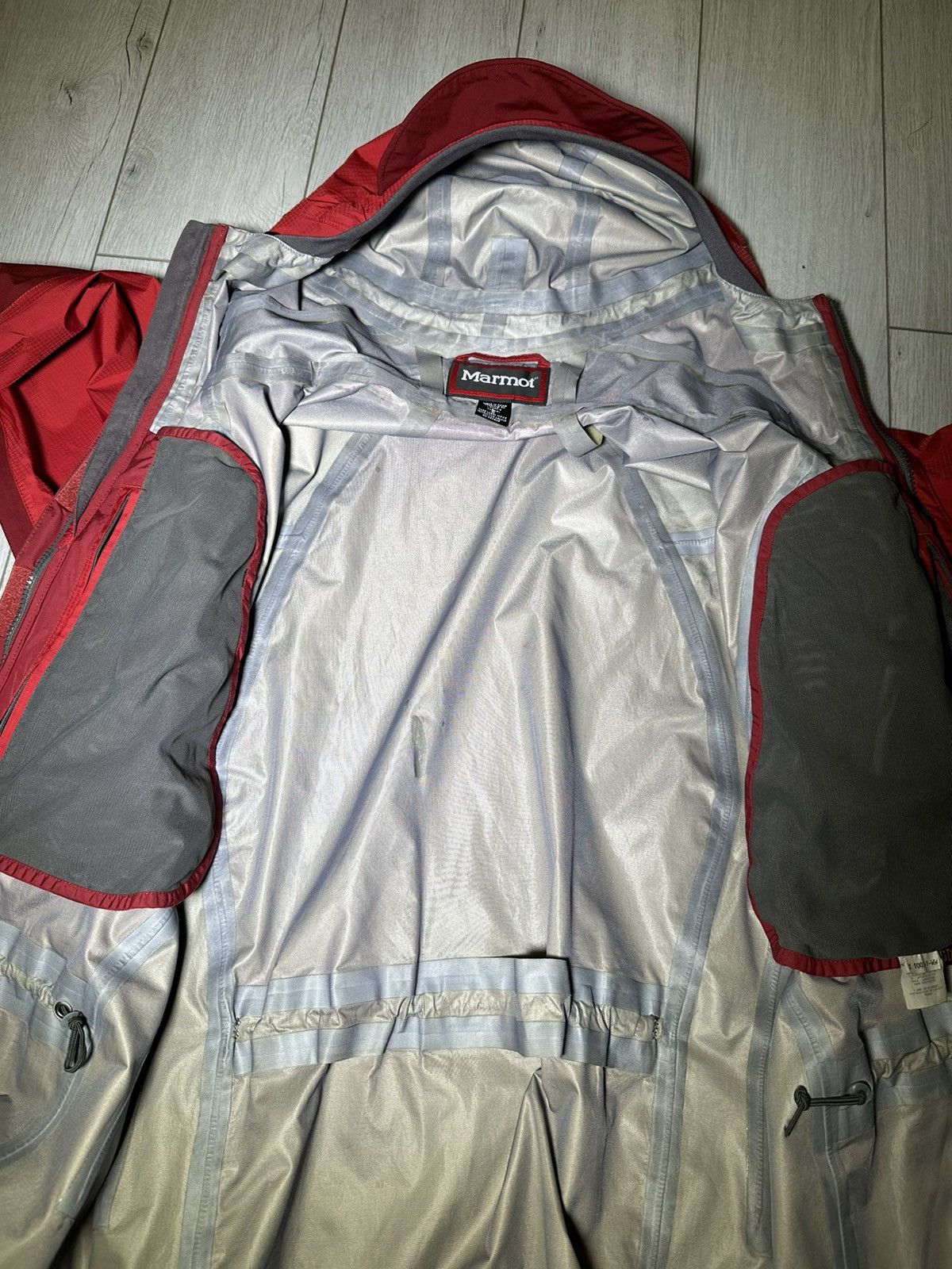Marmot Marmot Light zip red jacket Size US L / EU 52-54 / 3 - 9 Thumbnail