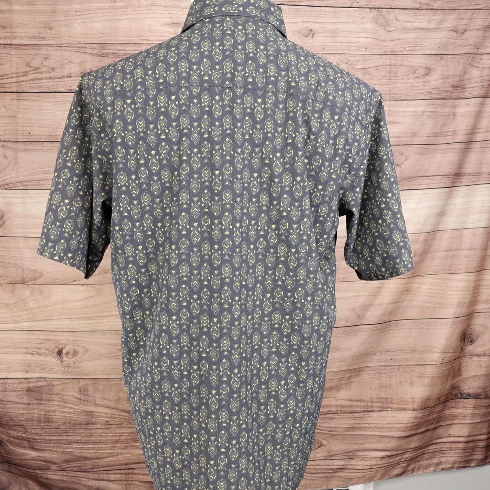 Orvis Orvis Shirt Mens M Gray Short Sleeve Button-Up Active Fit Tropic Tech Size US M / EU 48-50 / 2 - 4 Thumbnail