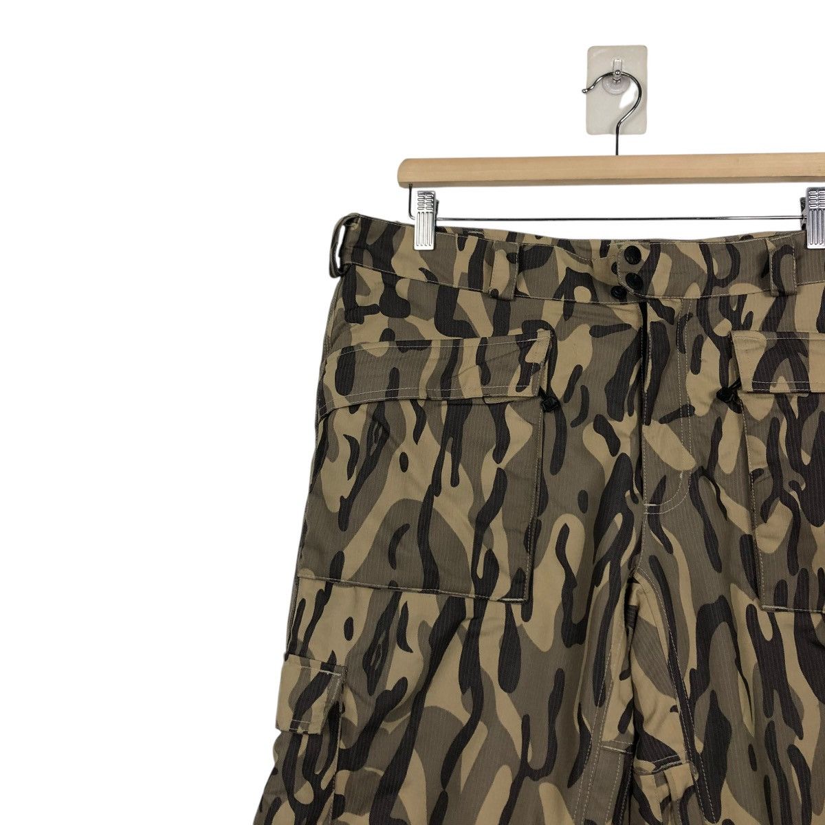 Japanese Brand 🔥VINTAGE CAMOUFLAGE SKI CARGO PANTS COLUMBIA MULTI POCKETS Size US 36 / EU 52 - 9 Thumbnail