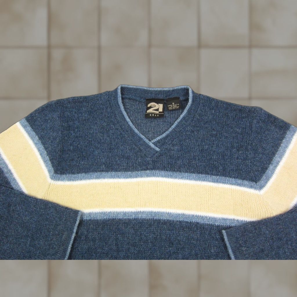 Vintage VINTAGE rue21 Sweater Womens Medium Blue V-Neck Knit Pullover 80s 90s Casual Workwear Size M / US 6-8 / IT 42-44 - 1 Thumbnail