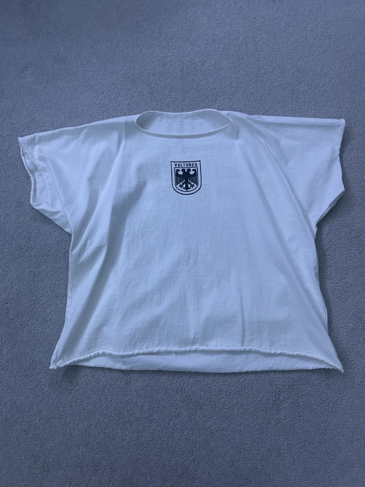 Yeezy Yeezy Vultures Short Sleeve Size 1 Size US S / EU 44-46 / 1 - 1 Thumbnail