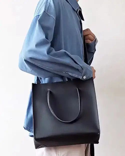 Japanese Brand Retro 90s pu leather messenger bag crossbody bag aesthetic Size ONE SIZE - 2 Thumbnail