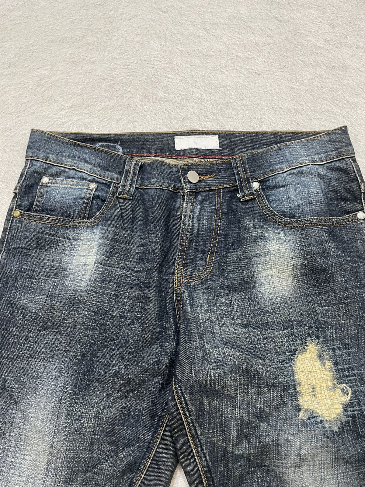 Japanese Brand 00s Japan Heavy fading and distressing Knee repair patch LGB Size US 33 - 5 Thumbnail