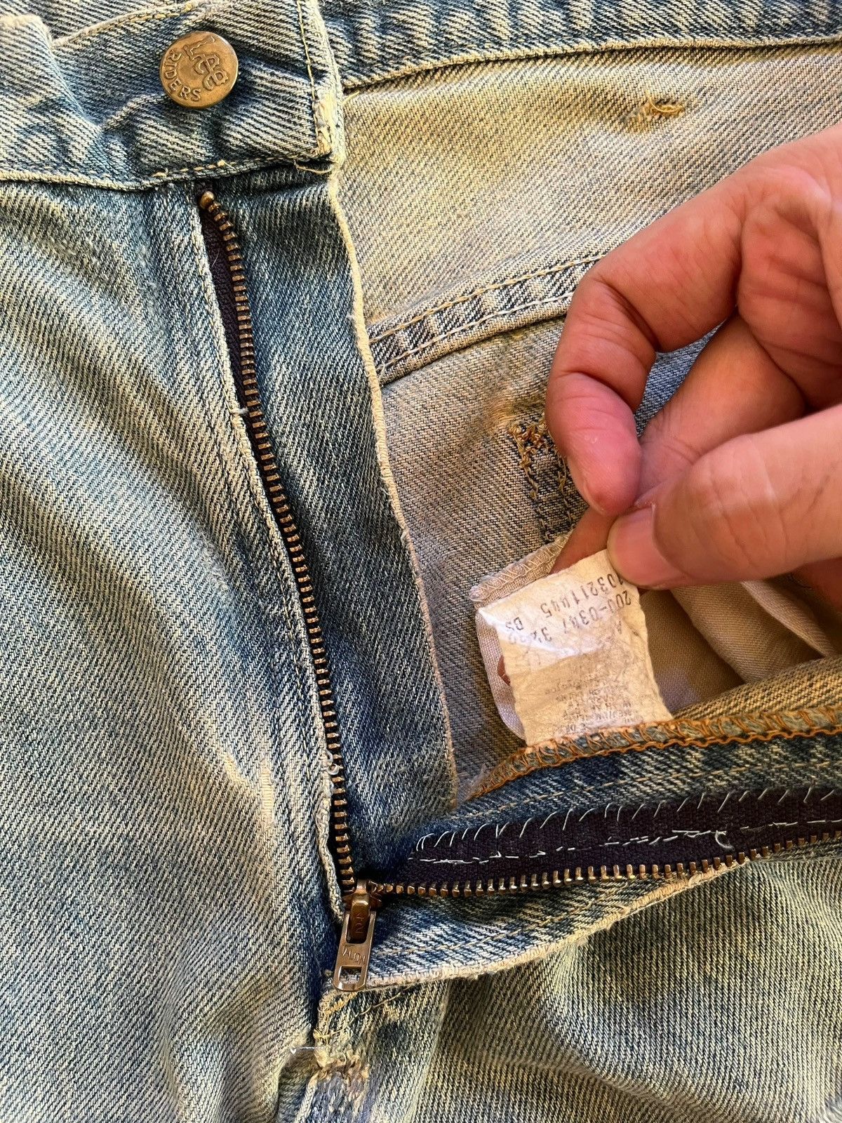Lee Vintage 70s Lee Riders Talon Zipper Distressed Flare Jeans Size US 32 / EU 48 - 9 Thumbnail