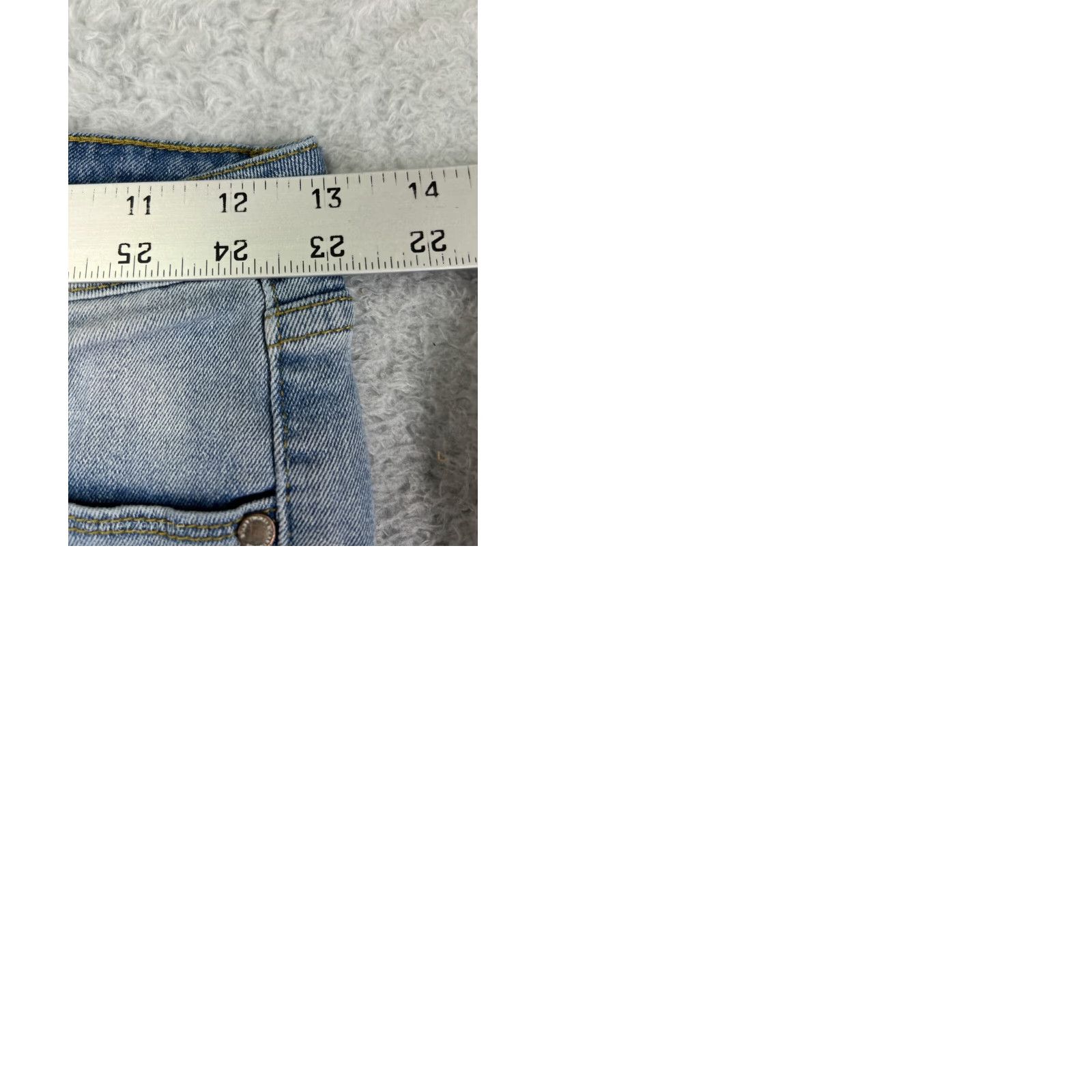 Vintage Kendall And Kylie Jeans Womens Bootcut 1 Light Blue Denim Low Rise 30 Inseam 5-Pocket Design Size 25" / US 0 / IT 36 - 10 Thumbnail
