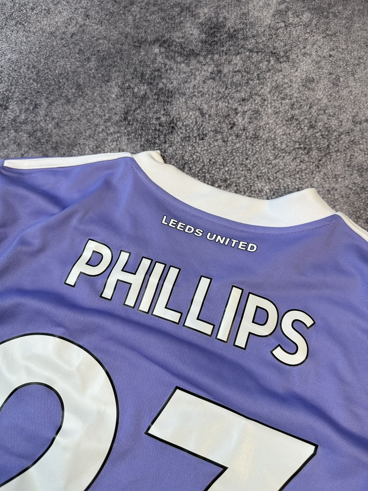Adidas Adidas Phillips 23 Leeds United Soccer Jersey Blokecore M Size US M / EU 48-50 / 2 - 3 Thumbnail