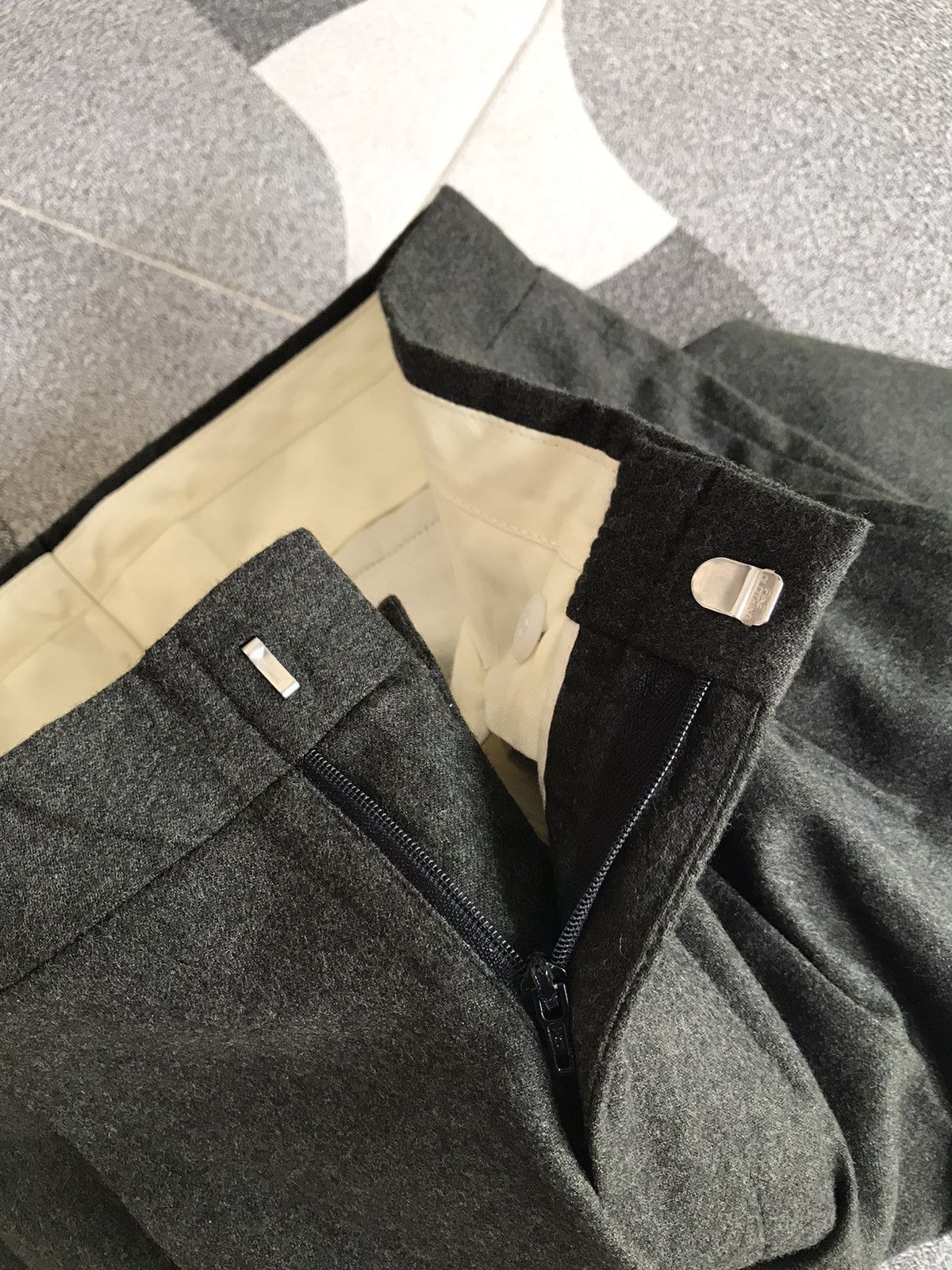 Cerruti 1881 × Designer × Vintage Vintage Cerruti 1881 Paco Rabbane Wool Pants Size US 30 / EU 46 - 7 Thumbnail