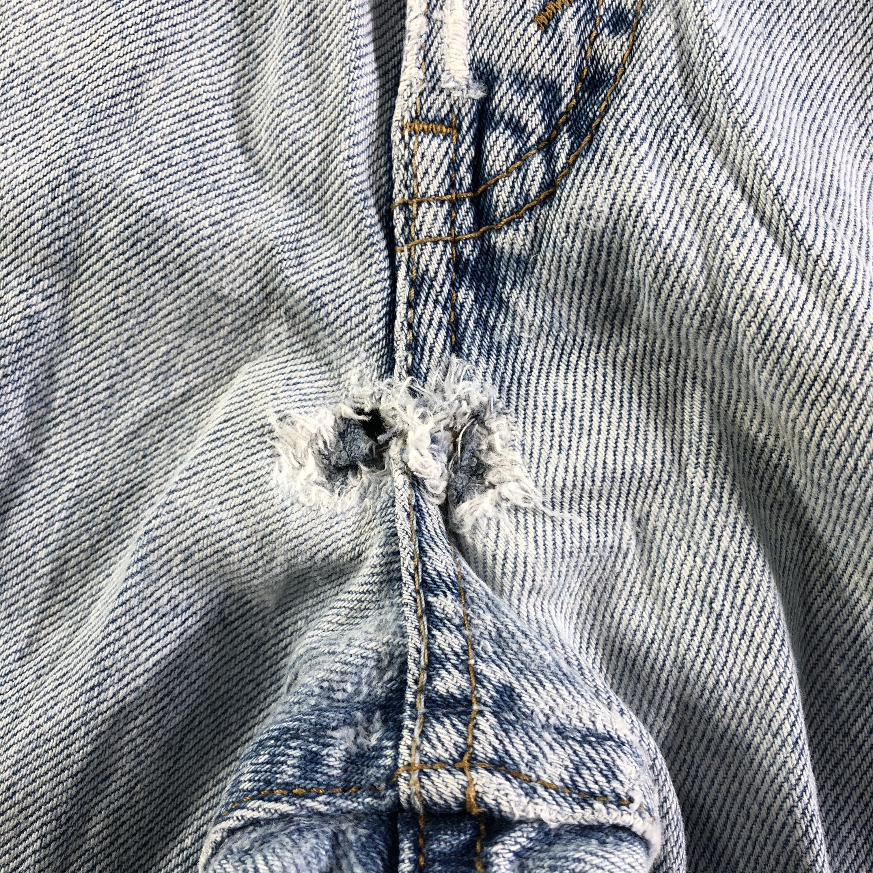 Levi's 90s Vintage Light Wash Levis 550 Jeans-J3105 Size US 35 - 8 Thumbnail