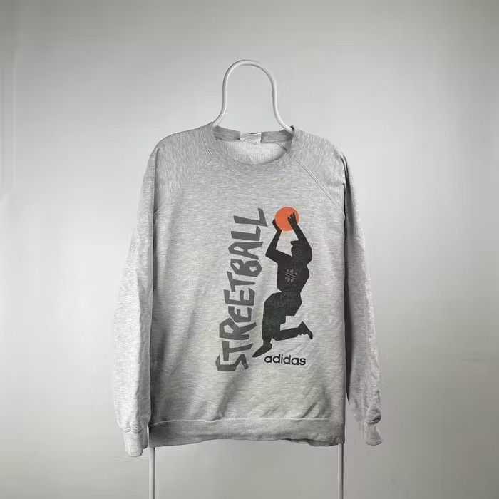 Adidas Adidas vintage sweatshirt streetball 90s size XLarge Size US XL / EU 56 / 4 - 1 Thumbnail