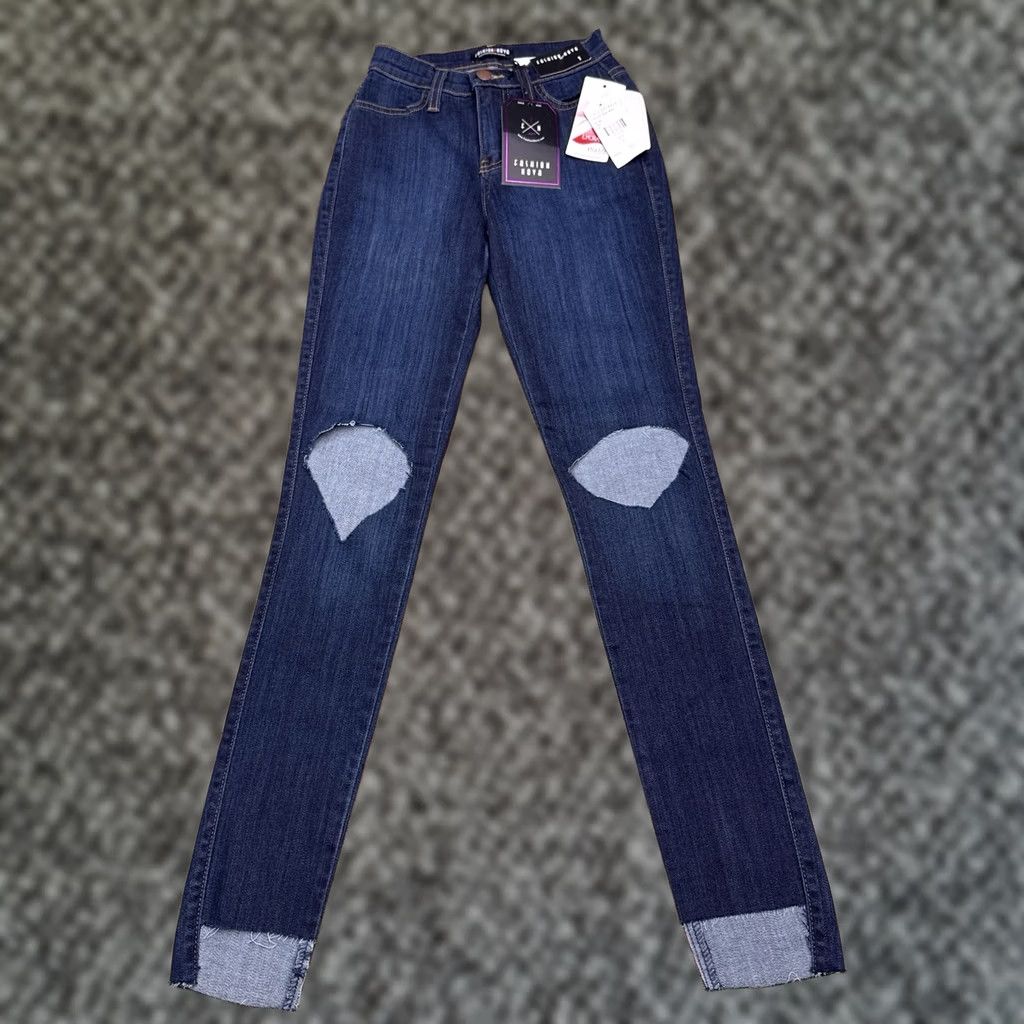 Fashion Nova Fashion Nova Skinny Jeans Juniors 1 Distressed Mid Rise Stretch Jeans Blue City USA 5-Pocket Denim Cotton Blend Slim Womens N/A Size 25" / US 0 / IT 36 - 1 Thumbnail