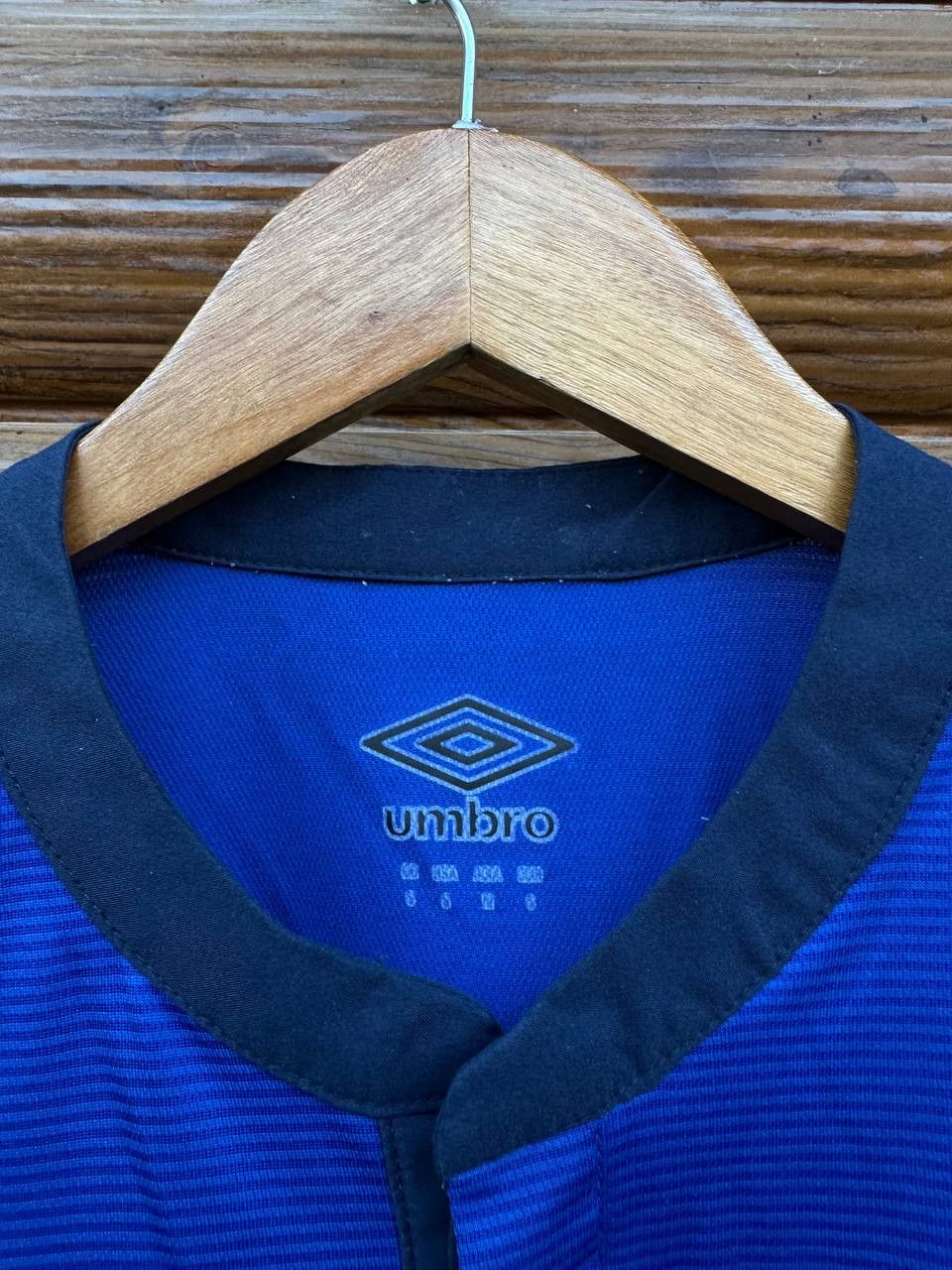 Umbro EVERTON HOME FOOTBALL SHIRT SOCCER JERSEY UMBRO Size US M / EU 48-50 / 2 - 6 Thumbnail