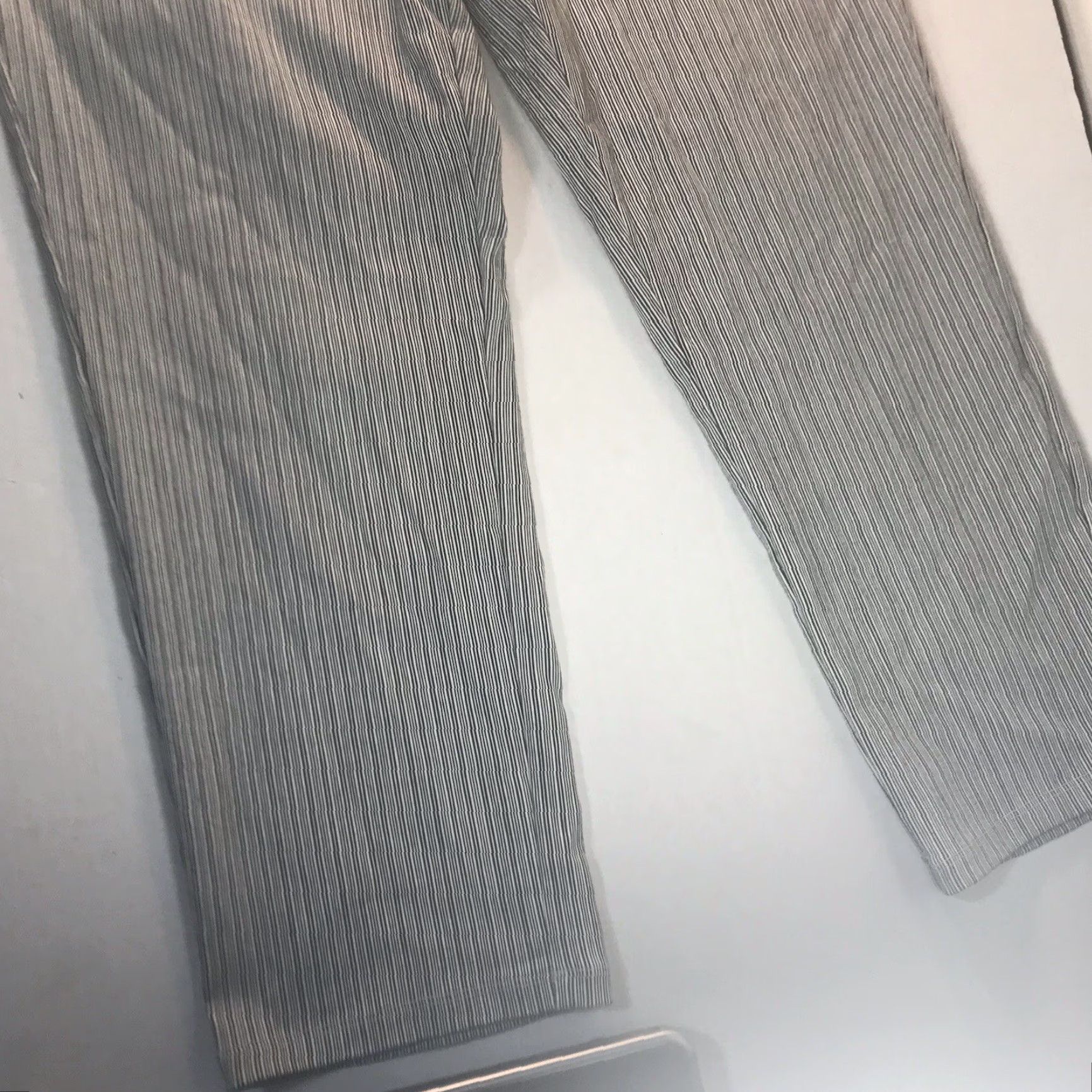 Vintage VINTAGE Simply Vera Vera Wang Striped Capri Pants Womens Size M White/Black Casual Business Travel Summer Size 32" / US 10 / IT 46 - 3 Thumbnail
