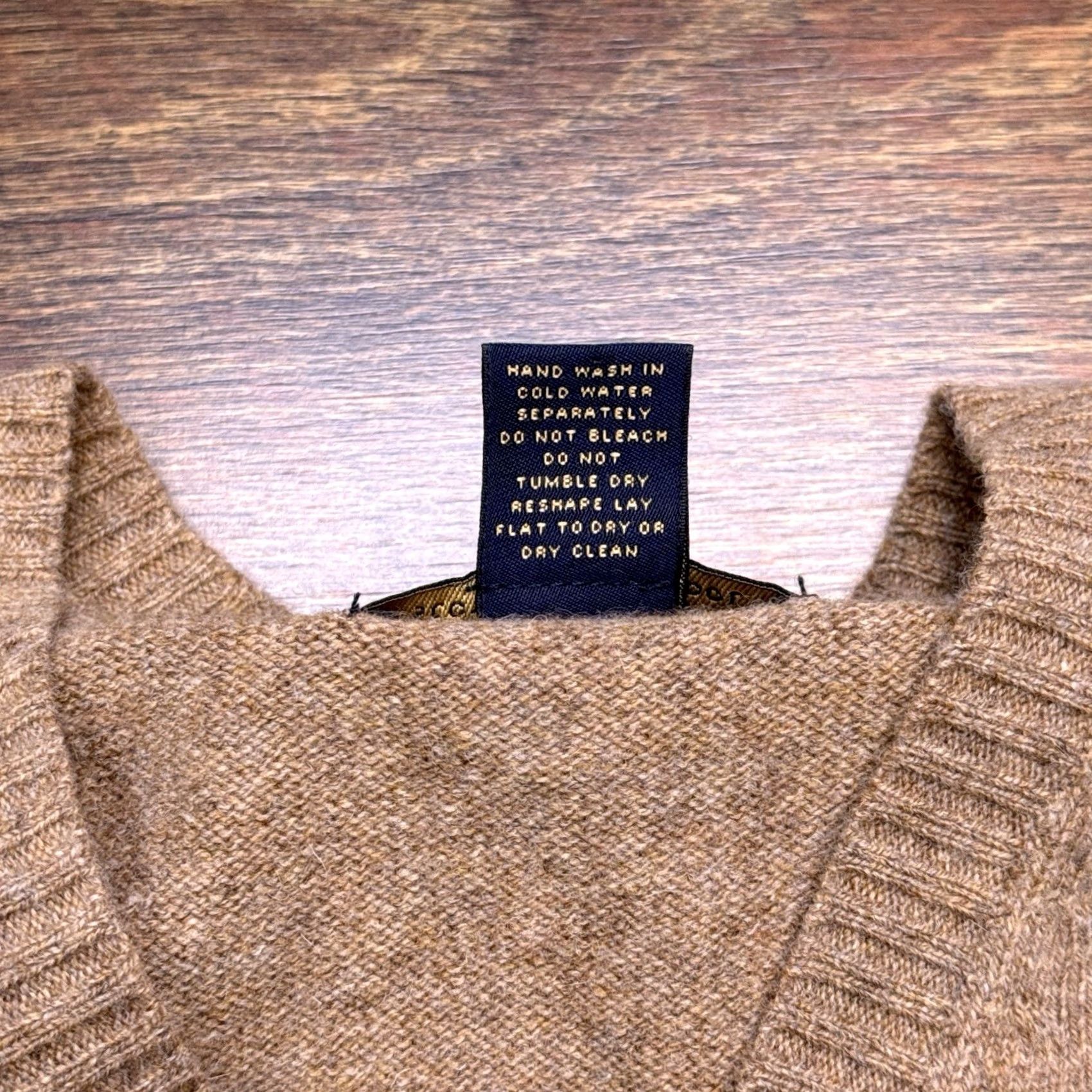 Brooks Brothers Brooks Brothers Vest Mens Medium Tan Brown Wool Knit V-Neck Sleeveless Solid Logo Regular Workwear Formal Casual Preppy Vintage No Size US M / EU 48-50 / 2 - 4 Thumbnail