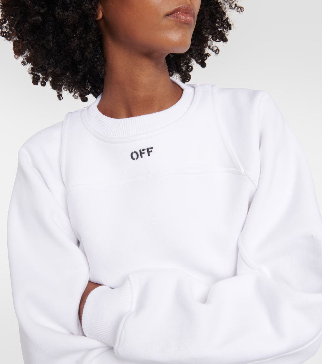 Off-White o1mle0425 Off Stamp Round Crop Crewneck T-Shirt in White Size S / US 4 / IT 40 - 4 Thumbnail
