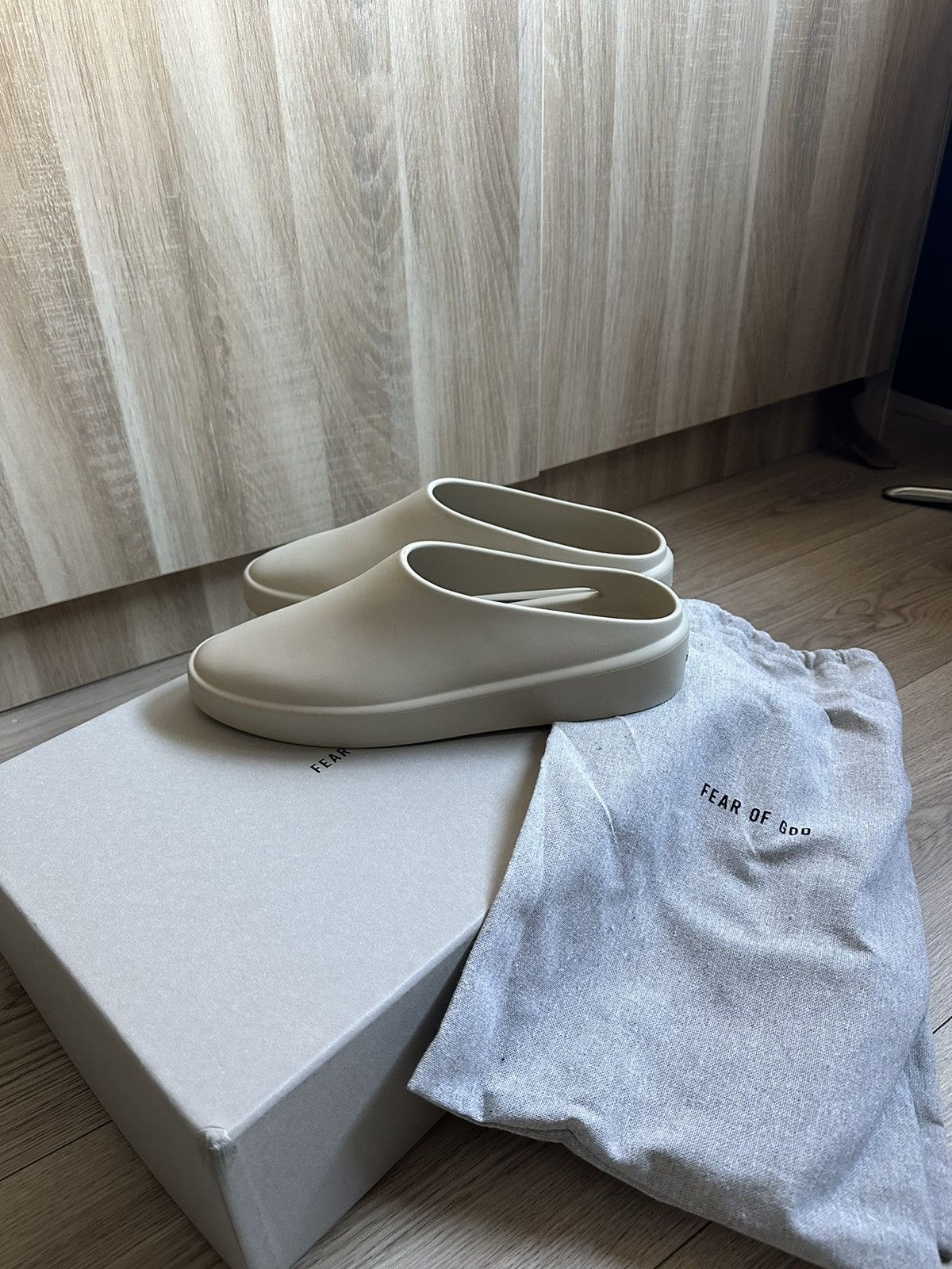 Fear of God Fear of god Slip On Slides Size US 7 / EU 40 - 1 Thumbnail