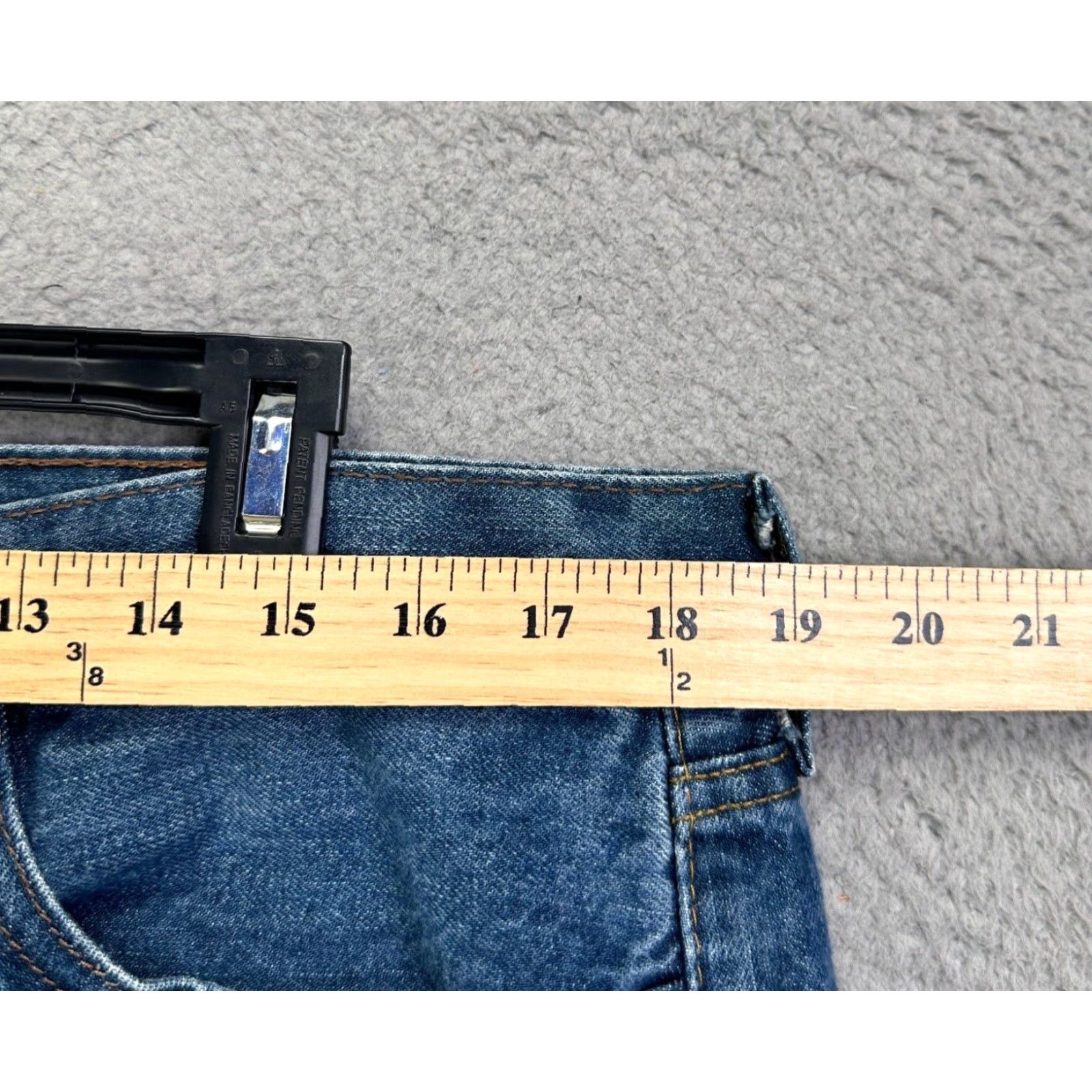 Levi's Levis 505 Jeans Mens 38X30 Blue Regular Straight Denim 100% Cotton Distressed Vintage No N/A Size US 38 / EU 54 - 7 Thumbnail